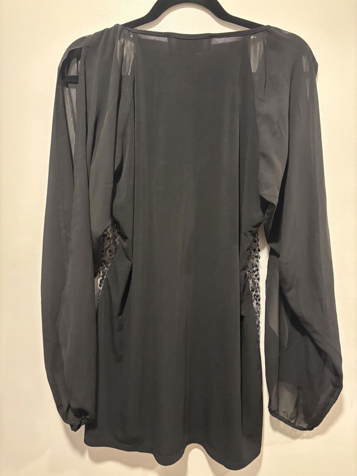 Other Badgley Mishka Navy Sequin and Chiffon Sleeve Blouse Size M / US 6-8 / IT 42-44 - 7 Thumbnail