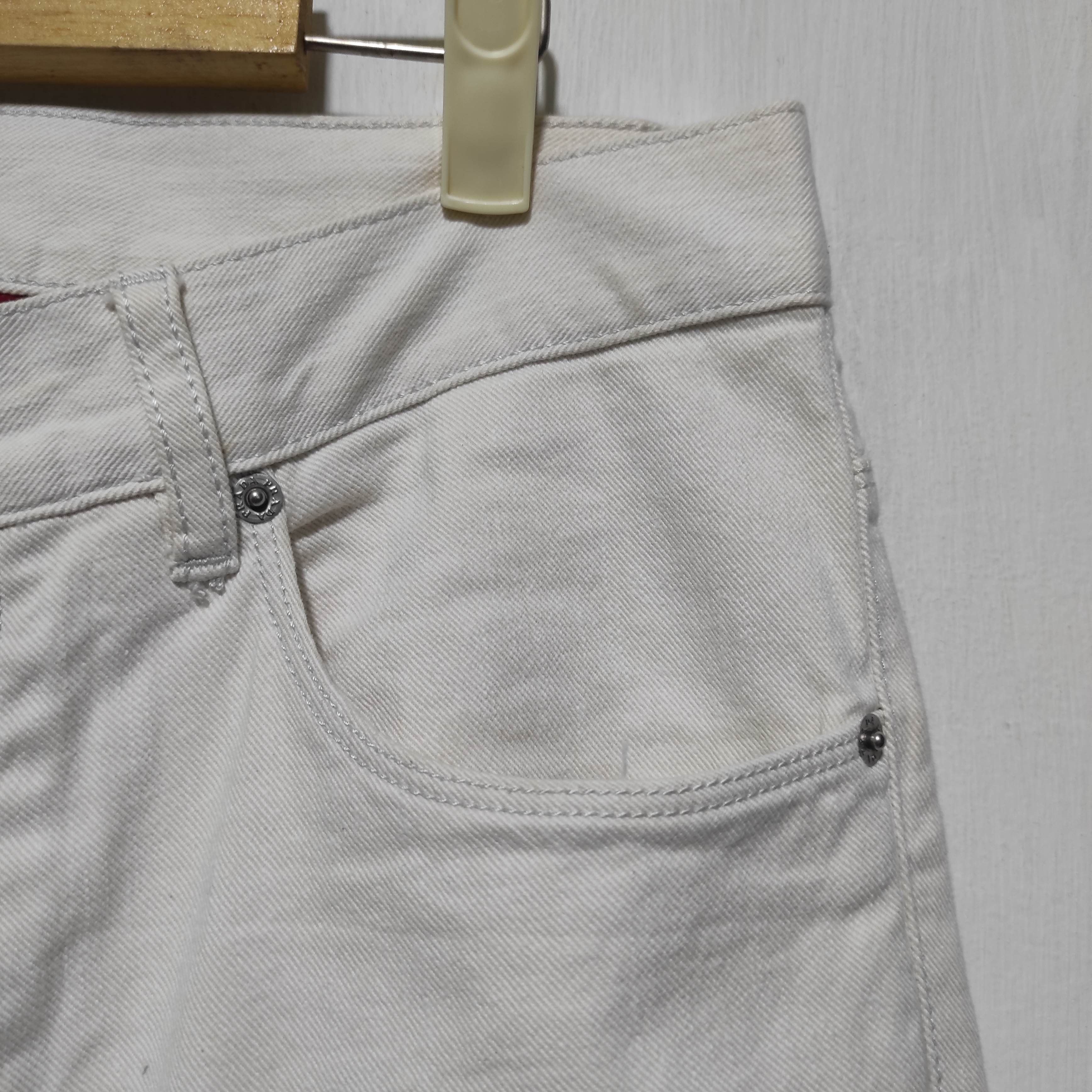 Prada Prada Logo White Denim Tapered Fit Jeans size 30 Size US 30 / EU 46 - 7 Thumbnail