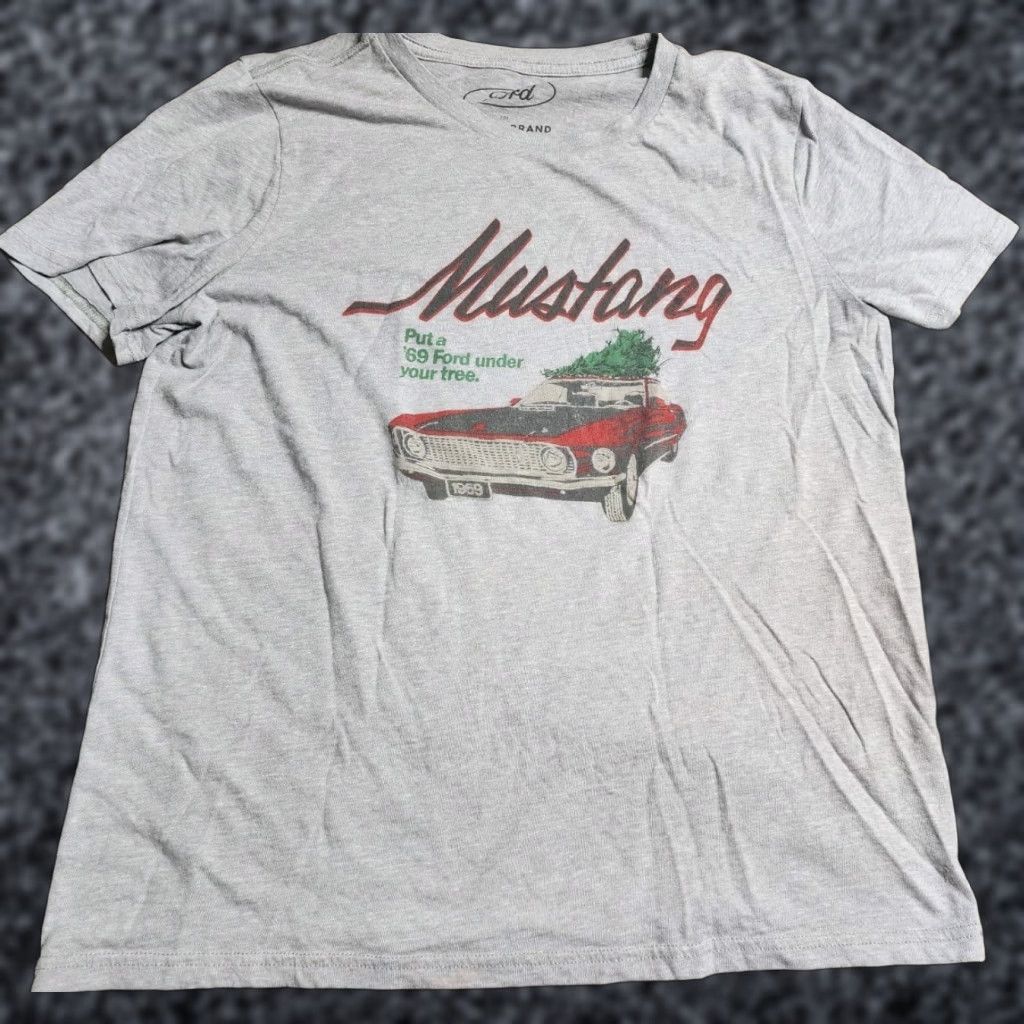 Lucky Brand Lucky Brand Women’s L Gray Ford Mustang Christmas Tree T-Shirt Basic Short Sleeve Retro 1969 Size L / US 10 / IT 46 - 1 Thumbnail