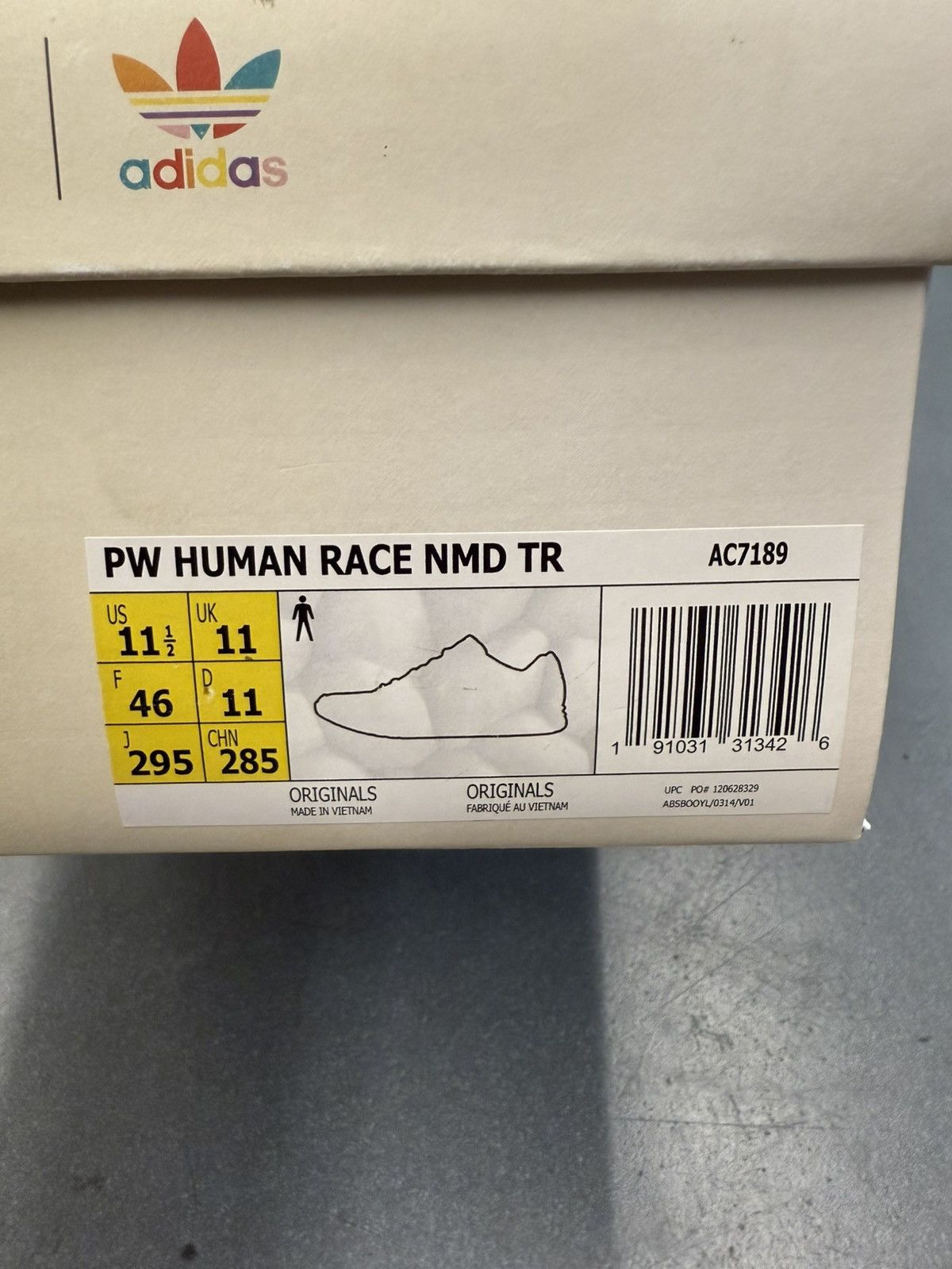 Adidas × Pharrell 2018 Adidas NMD Hu Pharrell Trail Friends & Family AC7189 Size US 11.5 / EU 44-45 - 14 Thumbnail
