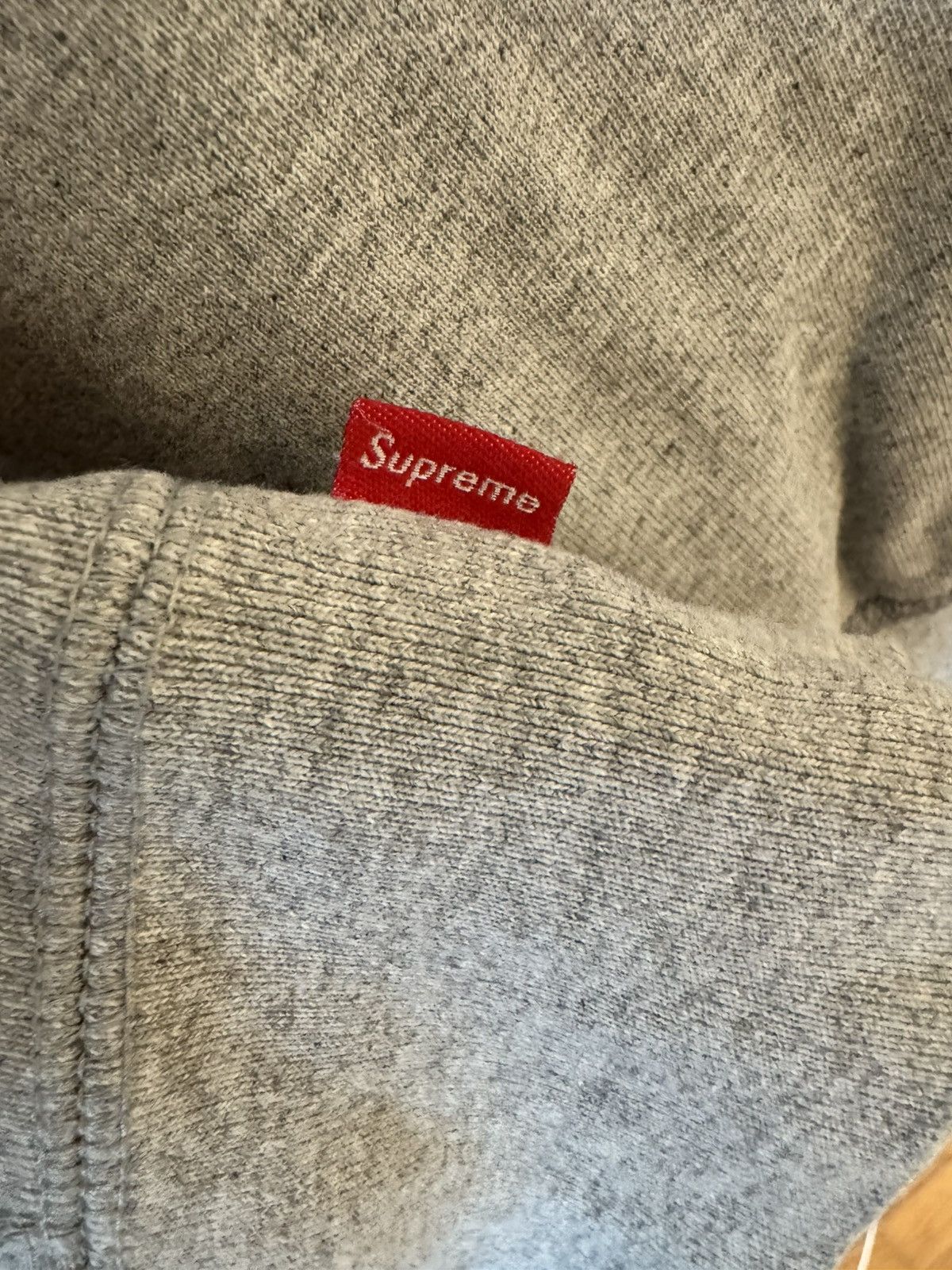 Supreme FW19 - Micro Logo Hoodie - Heather Grey Size US L / EU 52-54 / 3 - 8 Thumbnail