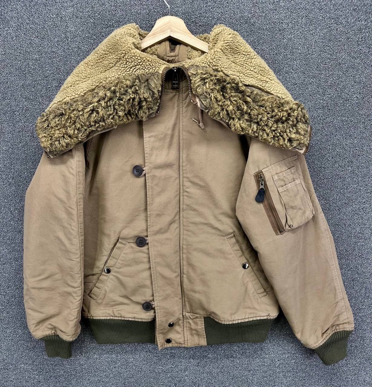 Avirex Vintage Avirex Extreme Cold Weather Fur Hoodie Bomber Jacket Size US M / EU 48-50 / 2 - 1 Thumbnail