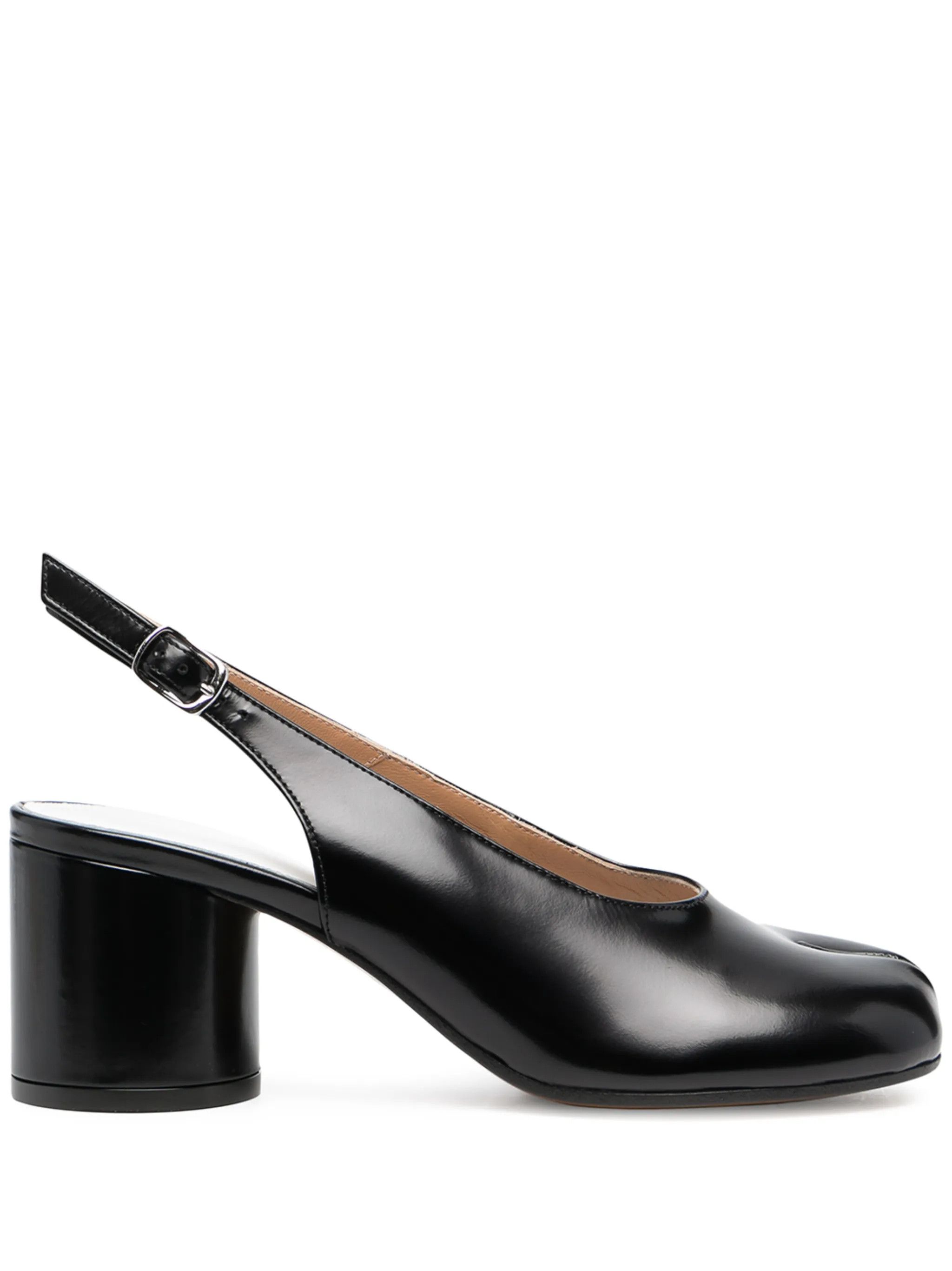 o1w1db11225 Tabi Slingback Pumps in Black
