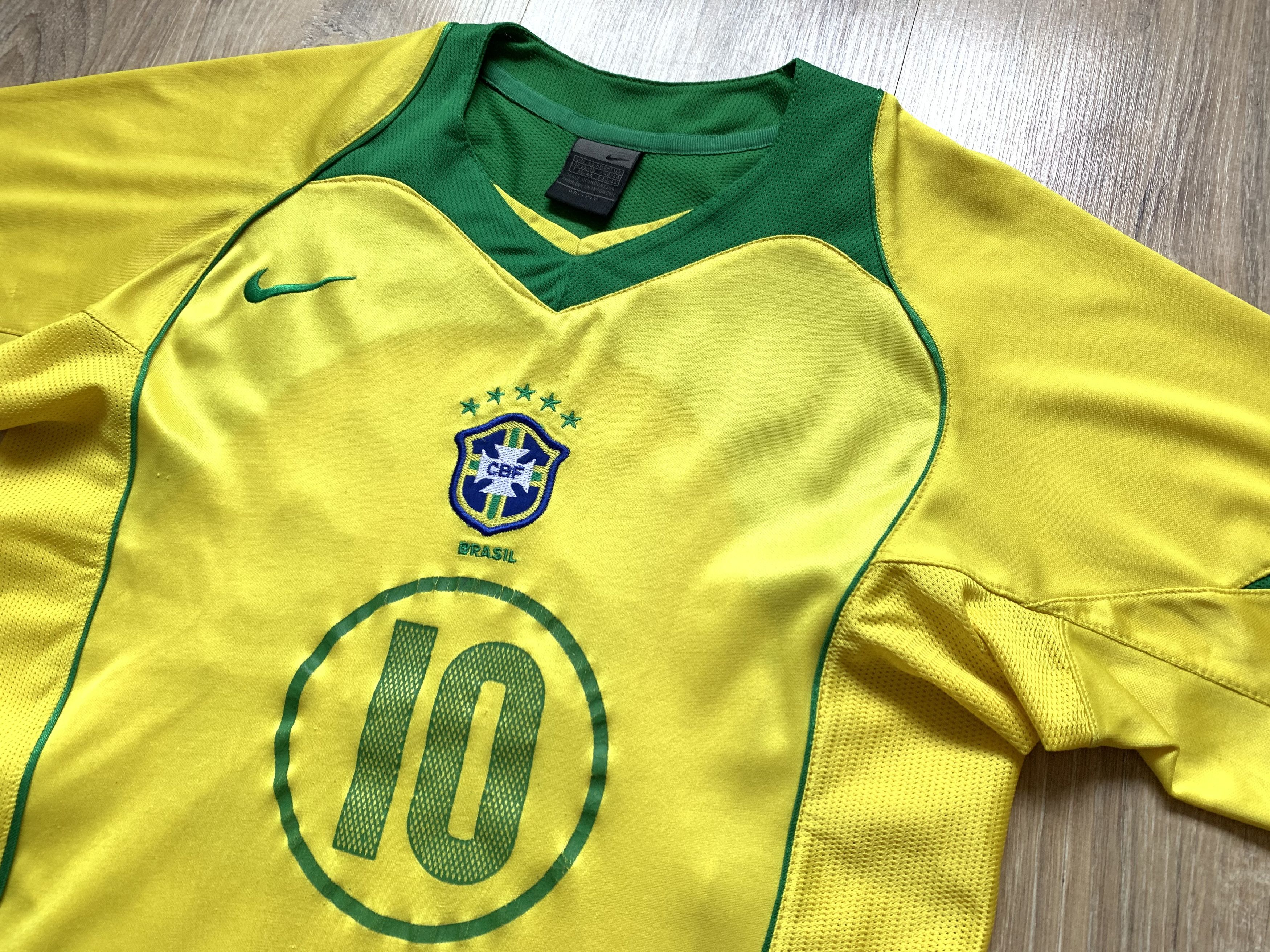 Nike × Vintage Vintage Nike Brazil Football Shirt #10 Alex 2004-2006 Size US XS / EU 42 / 0 - 3 Thumbnail