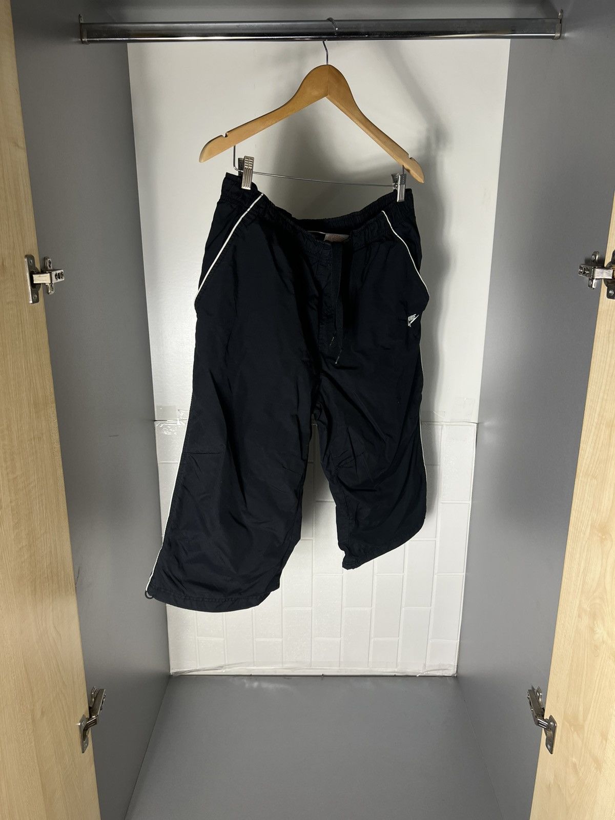 Nike VINTAGE NIKE NYLON RETRO SHORTS DRILL SWOOSH USA Y2K 90s SK8 Size US 36 / EU 52 - 4 Thumbnail
