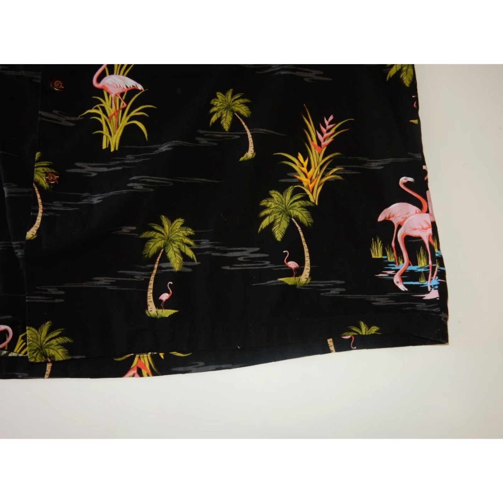 Vintage VINTAGE Pacific Legend Hawaiian Shirt Men 3XL Short Sleeve Floral Black 90s Size US XXL / EU 58 / 5 - 3 Thumbnail