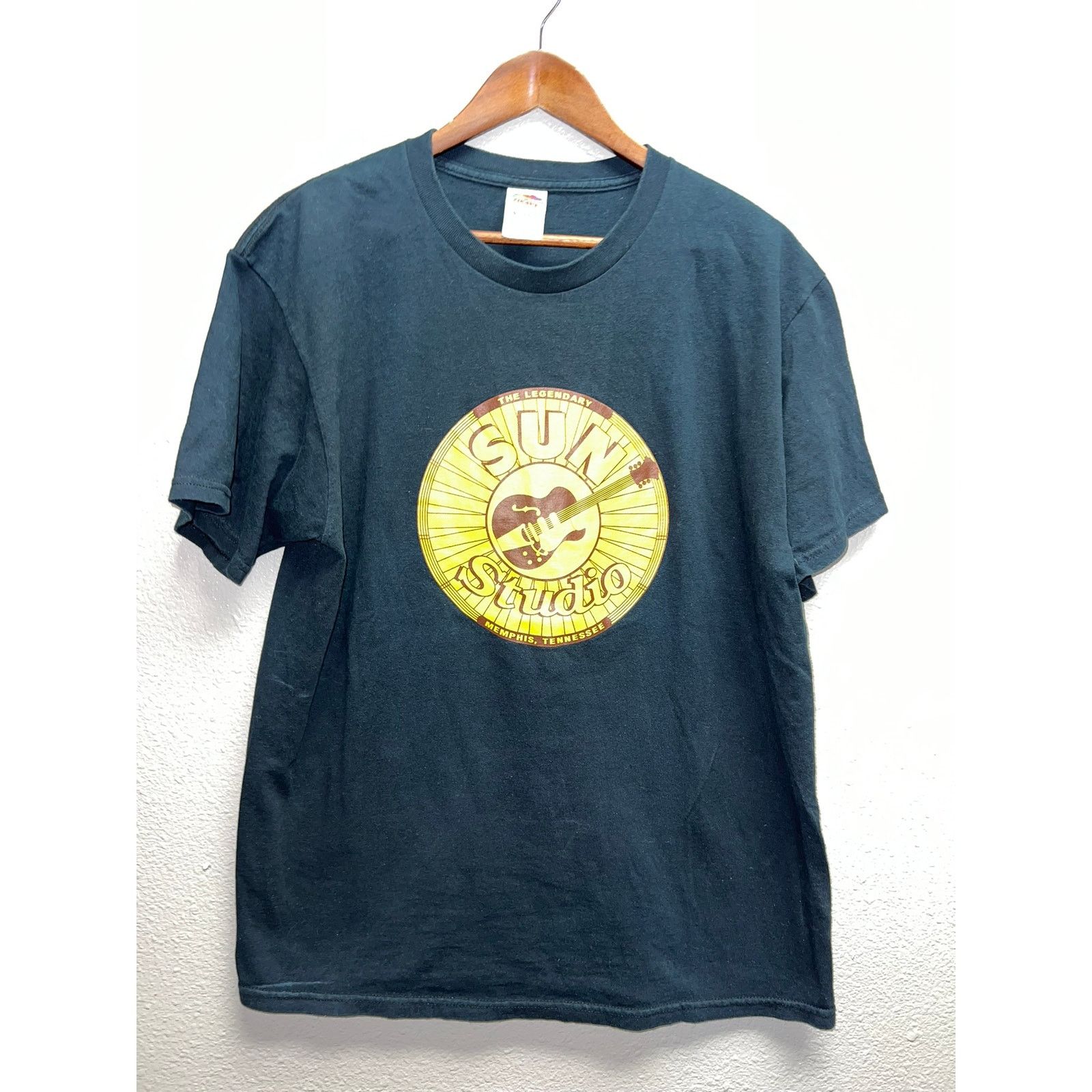 Fruit Of The Loom Vintage Sun Studio Shirt Memphis Elvis Presley Tee 90s L Size US L / EU 52-54 / 3 - 1 Thumbnail