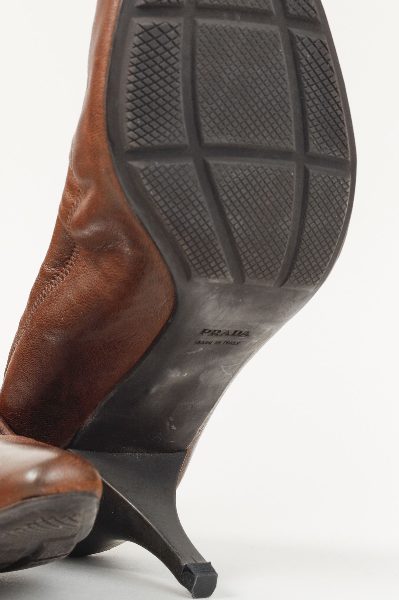 Prada Prada Brown Leather Scrunch Pointed Toe Pumps Size US 7.5 / IT 37.5 - 5 Thumbnail