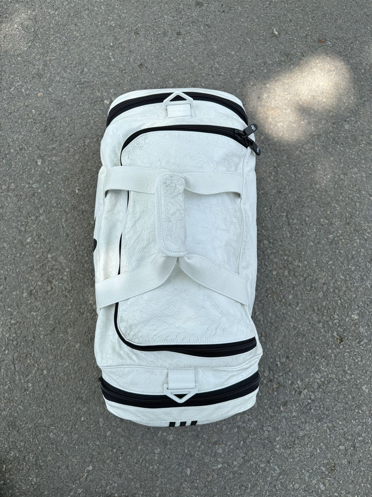Balenciaga Balenciaga x Adidas Full Leather Duffle Bag Size ONE SIZE - 6 Thumbnail