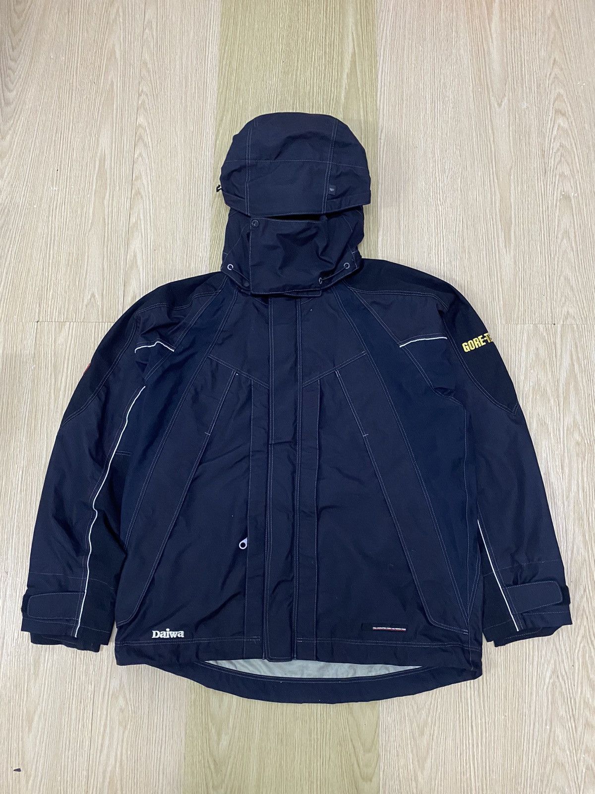 image of Daiwa X Goretex Hyper Fishing Gear Jacket in Black, Men's (Size XL)