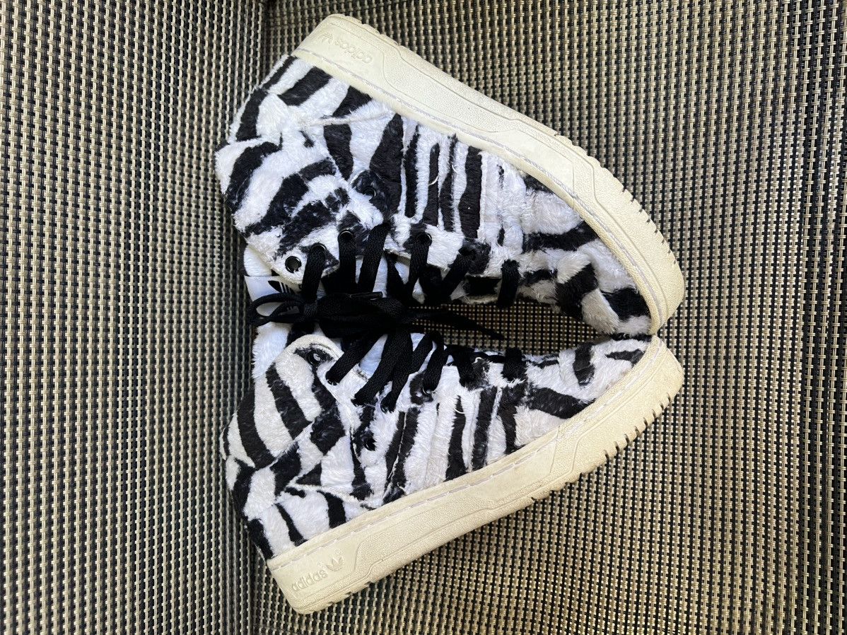 Adidas Adidas Jeremy Scott White Tiger Size US 5 / EU 37 - 8 Thumbnail