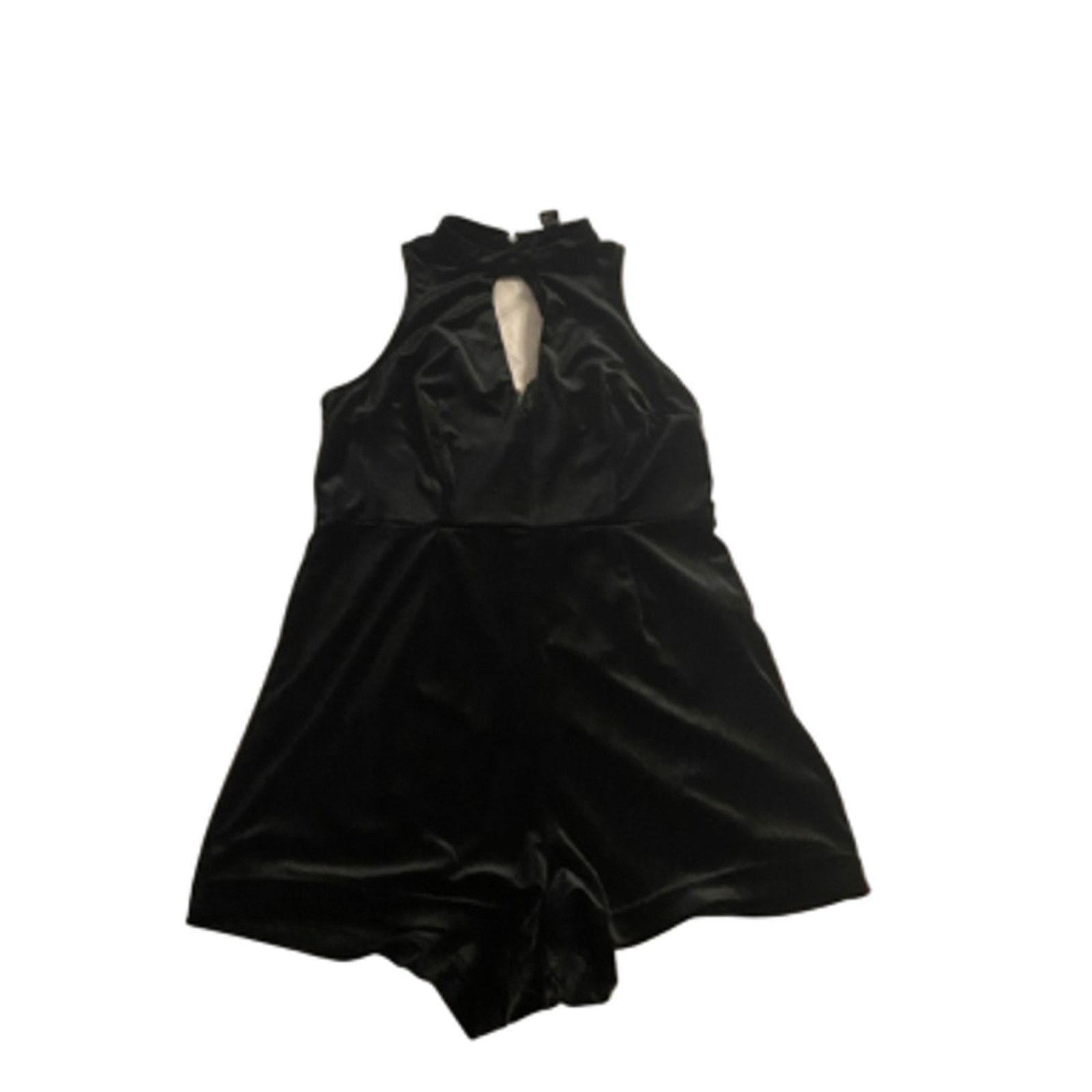 Forever 21 Gothic Dark Academia Velvet Lace Halter Romper Black Size 28" / US 6 / IT 42 - 2 Thumbnail