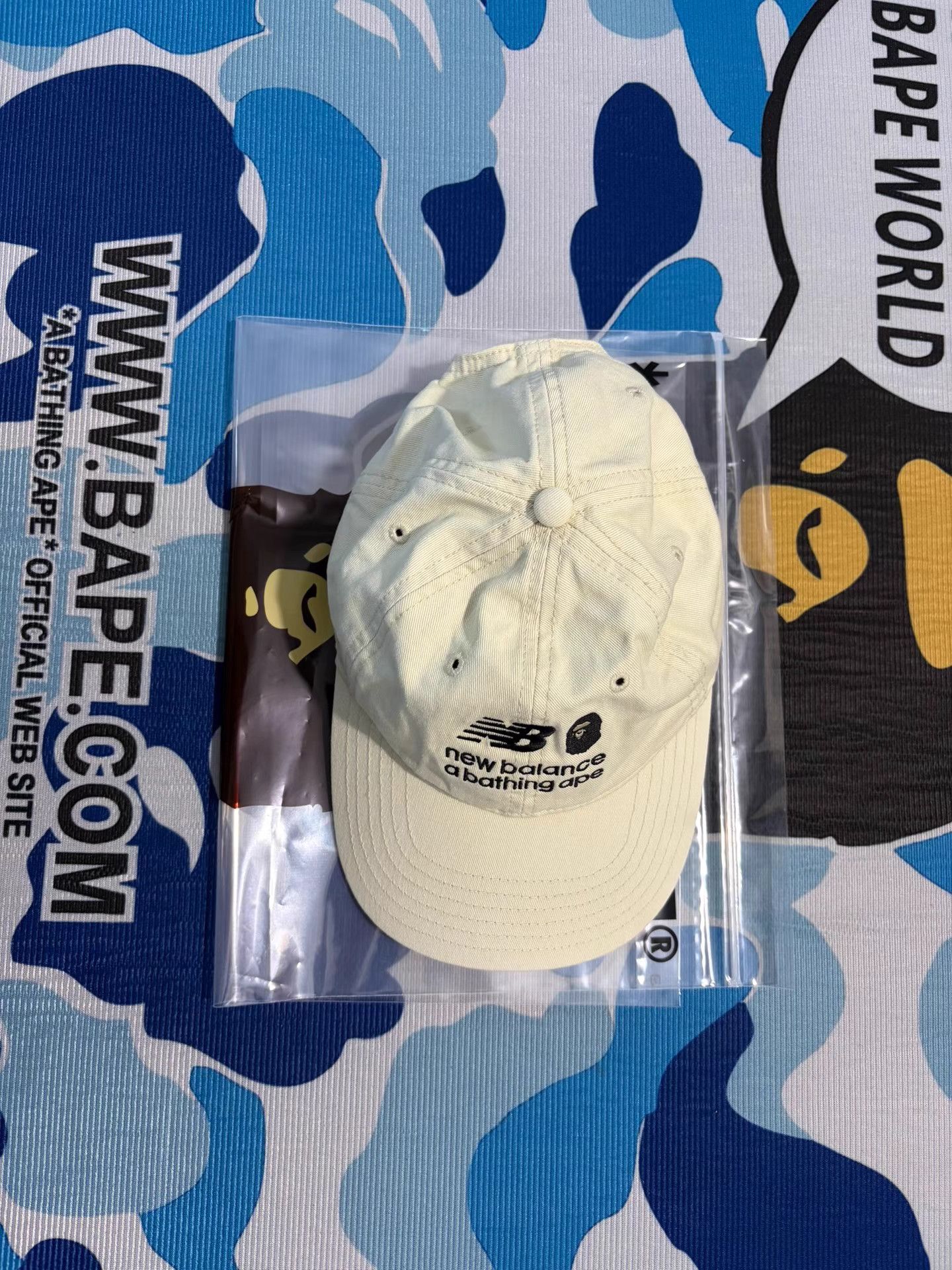 Bape BAPE x New Balance Collaboration Baseball Cap Size ONE SIZE - 1 Thumbnail