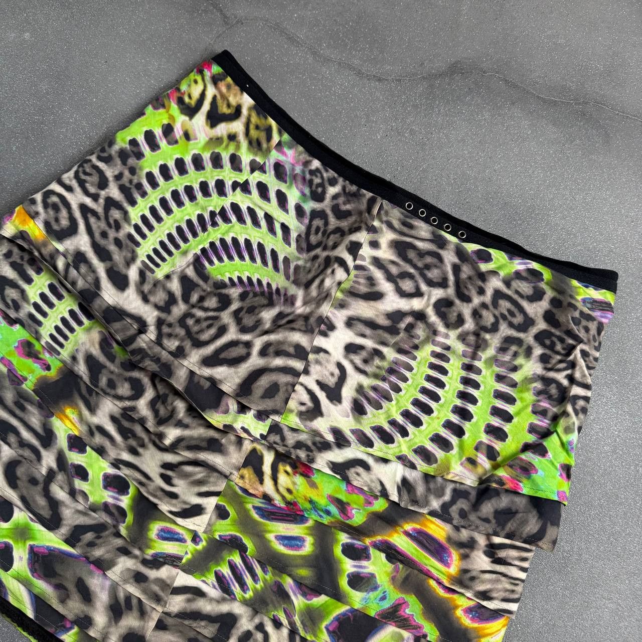 Japanese Brand Marc Cain 2000's Leopard Printed Pleated Skirt Size 32" / US 10 / IT 46 - 3 Thumbnail