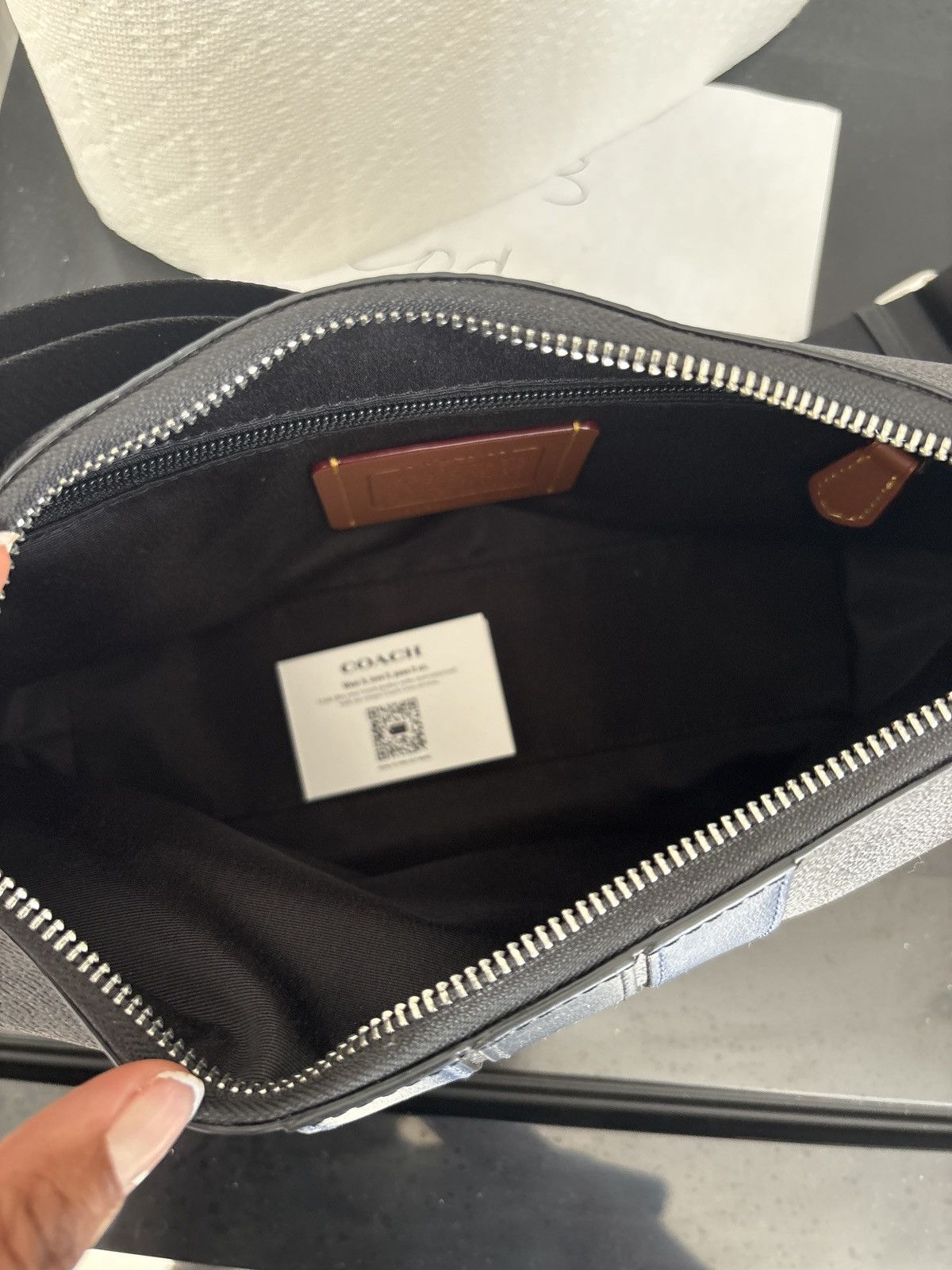 Other Coach Crossbody Bag/ Black Stripe Size ONE SIZE - 7 Thumbnail