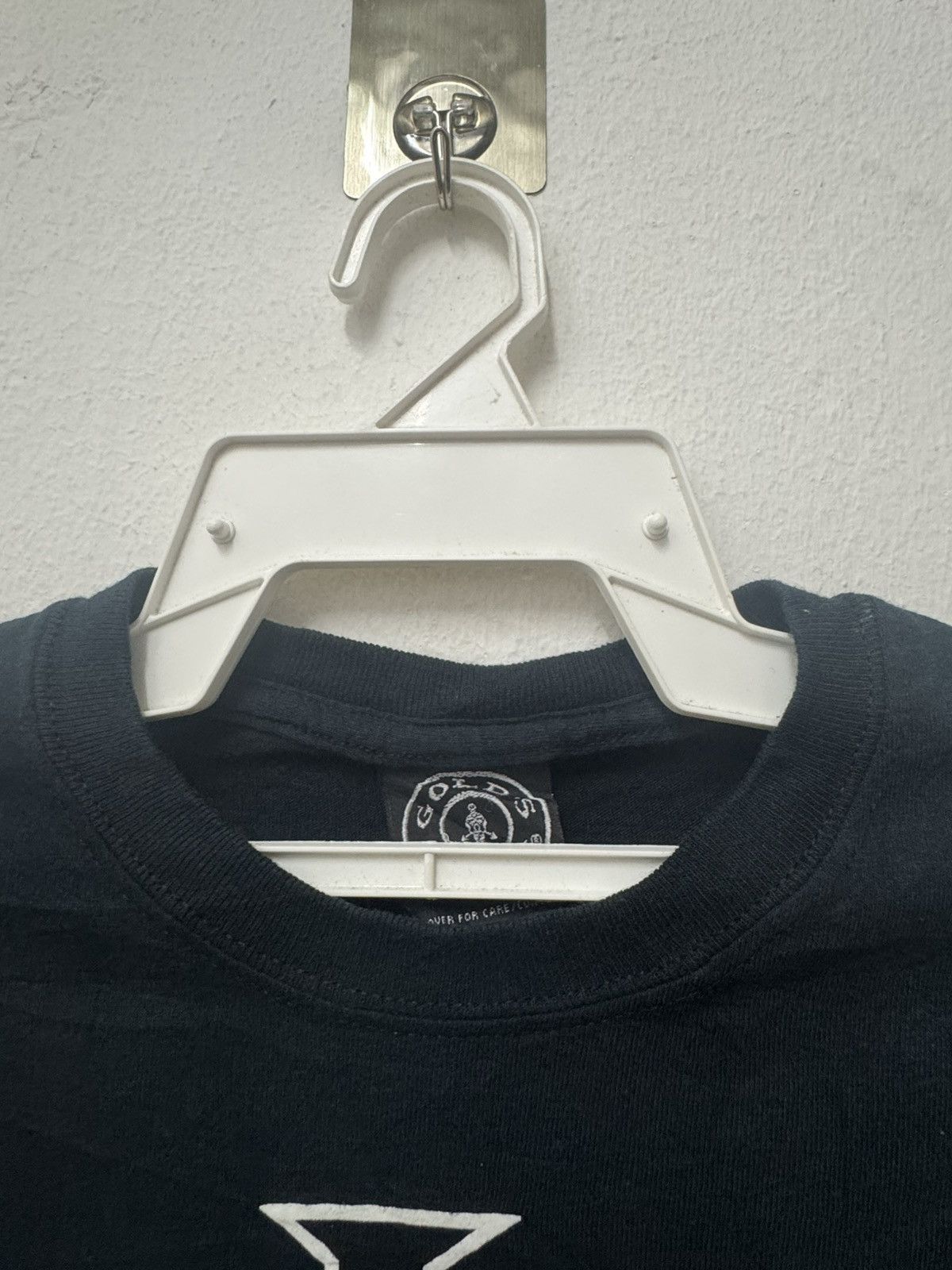 Vintage Vintage Gold’s Gym Arnold Schwarzenegger's Simi Valley,CA Size US M / EU 48-50 / 2 - 3 Thumbnail