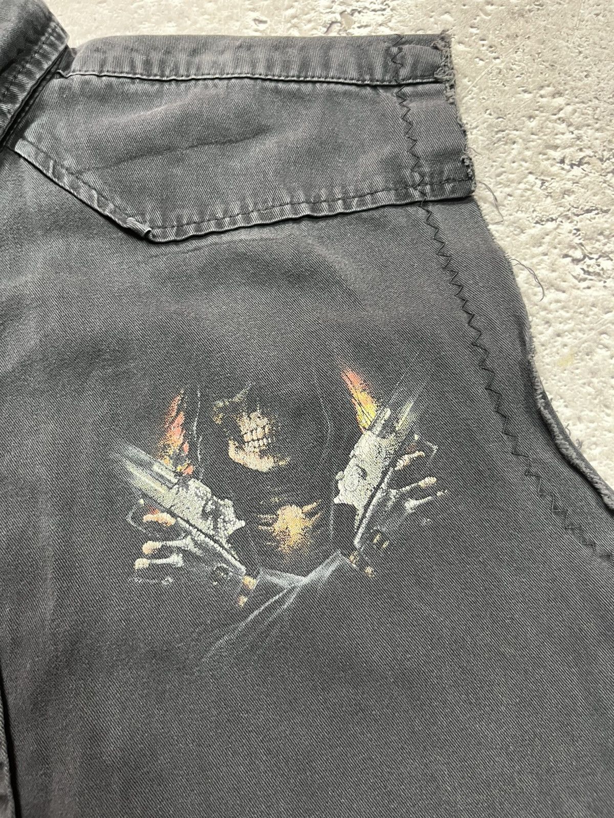 Other Spiral Direct Sleeveless Denim Shirt L Skull Gun Print Black Size US L / EU 52-54 / 3 - 9 Thumbnail
