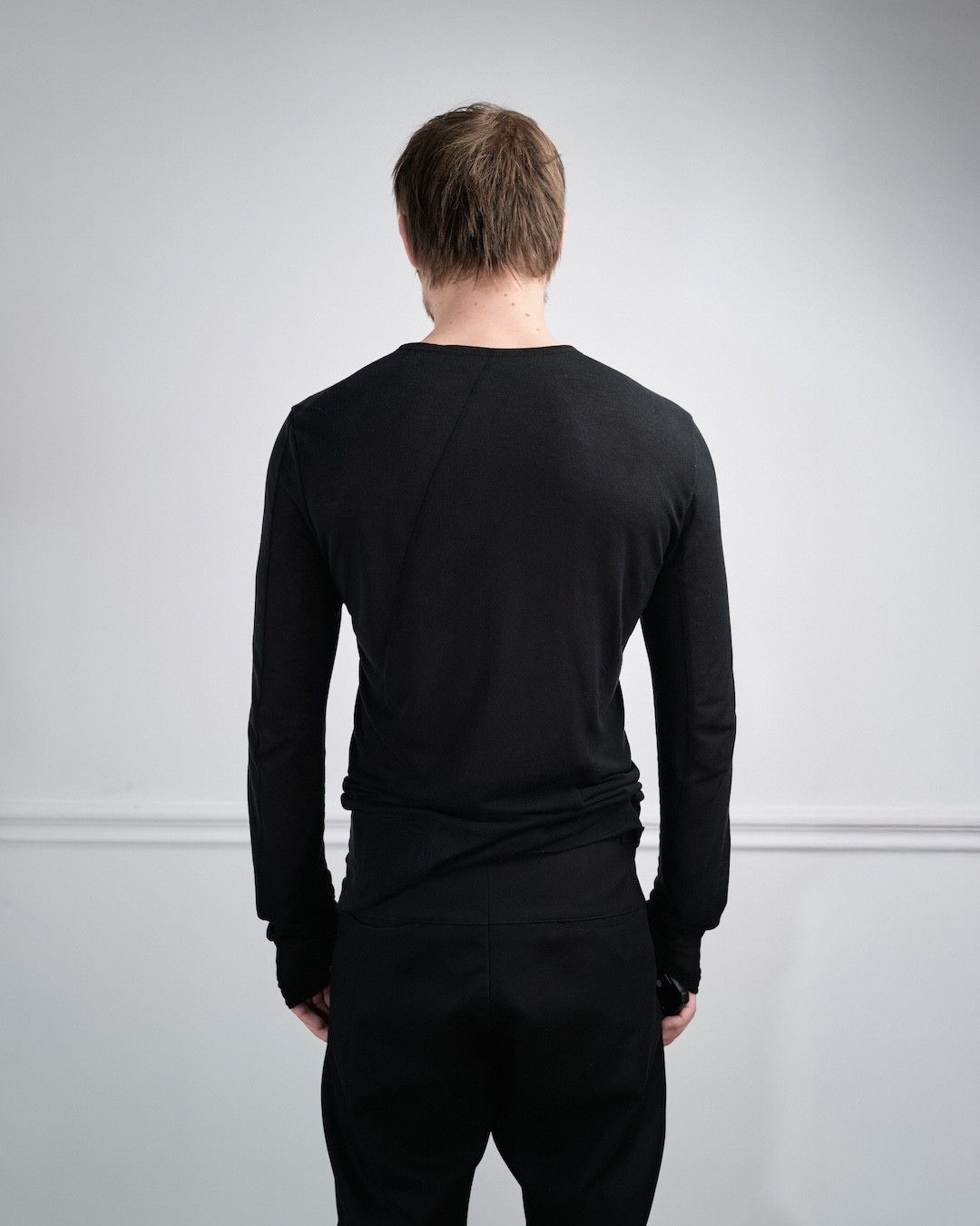 Individual Sentiments ASSYMETRIC TWISTED LONGSLEEVE Size US XL / EU 56 / 4 - 10 Thumbnail