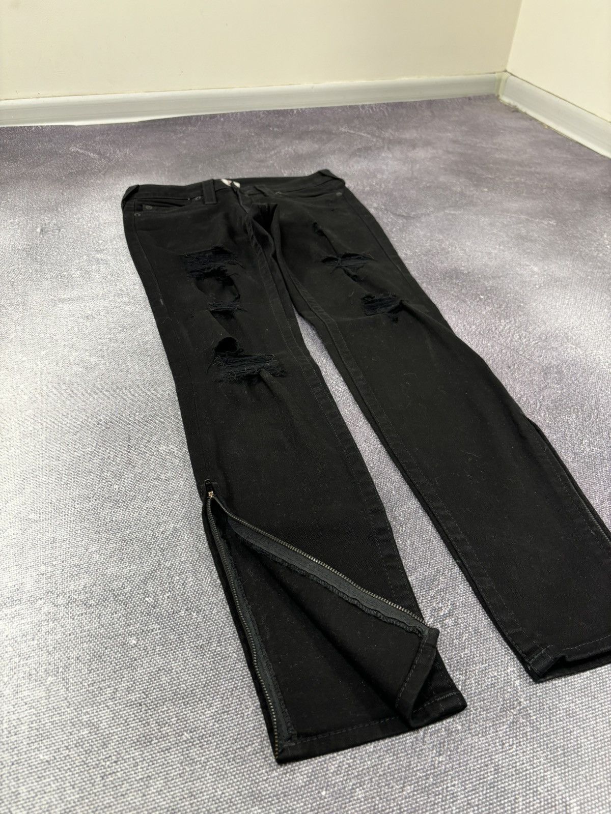True Religion Vintage True Religion Y2K Women’s Ripped Black Skinny Jeans Size 27" / US 4 / IT 40 - 5 Thumbnail