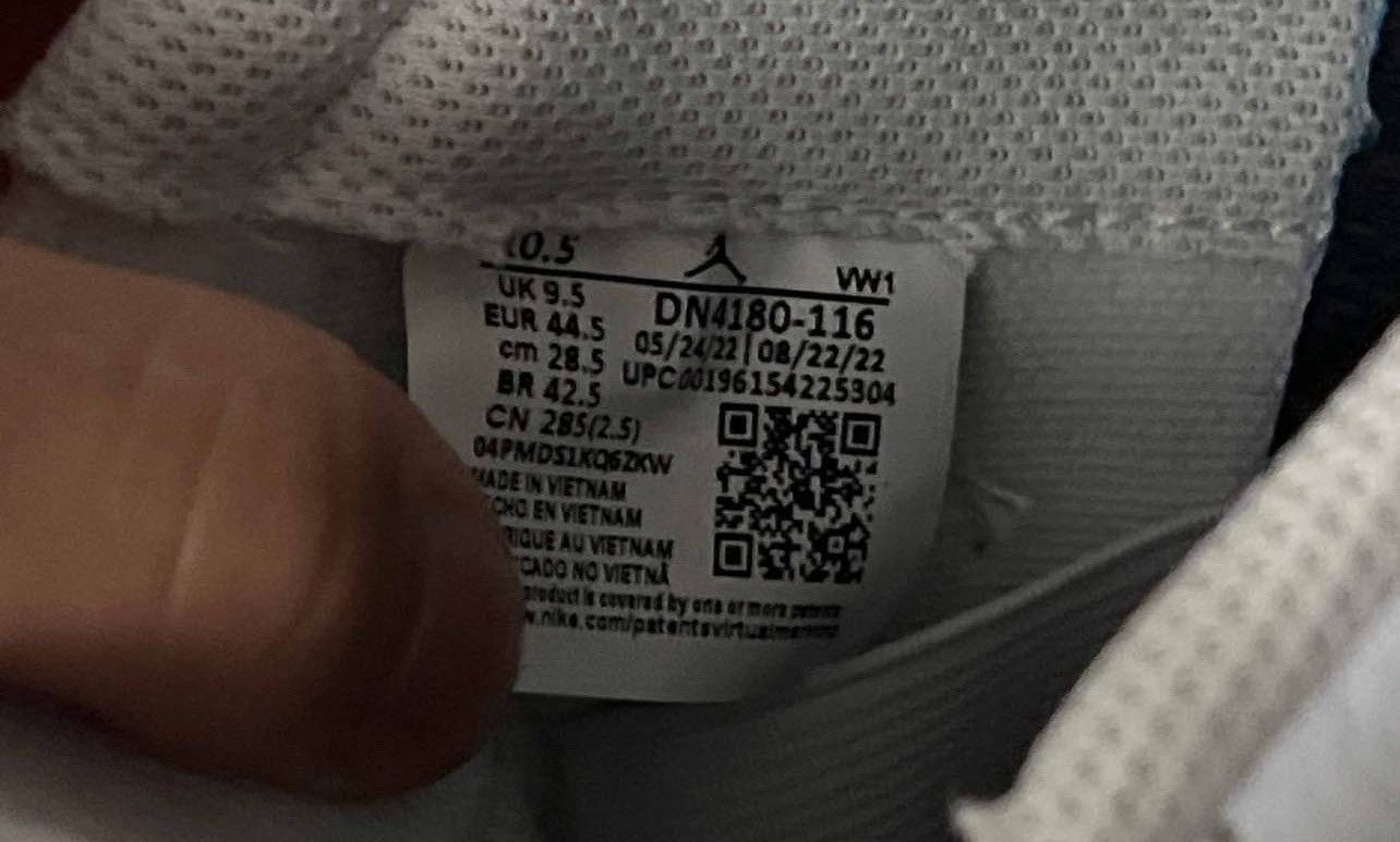 Jordan Brand Jordan 11 low CMF Size US 10.5 / EU 43-44 - 6 Thumbnail