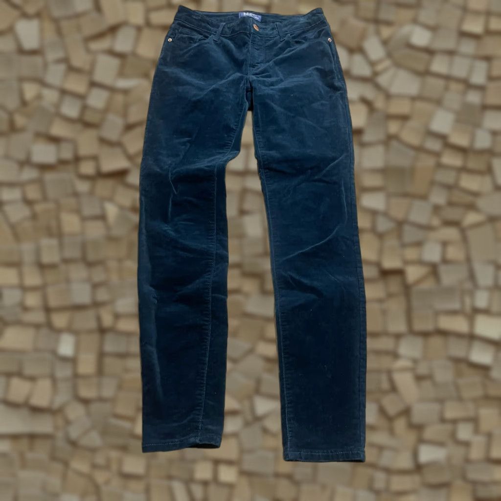 Old Navy Old Navy Jeans Women's Size 27 Blue Denim Rockstar Mid Rise Straight Leg Size 27" / US 4 / IT 40 - 1 Thumbnail