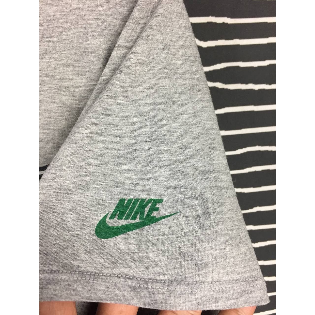 NFL × Nike × Vintage Nike NFL Official Team Apparel Philadelphia Eagles Tee Size US S / EU 44-46 / 1 - 6 Thumbnail