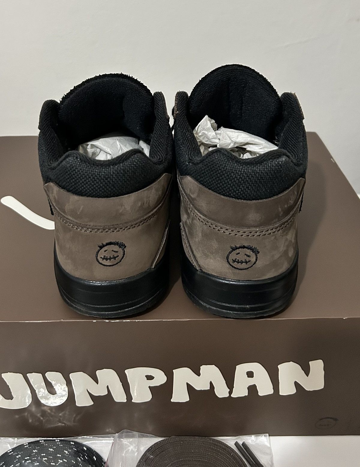 Travis Scott Travis Scott x Jordan Jumpman Jack TR Dark Mocha Uk7.5 Size US 7.5 / EU 40-41 - 5 Thumbnail