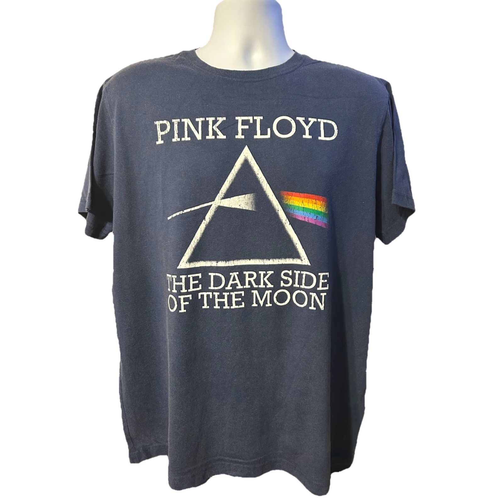 Vintage Pink Floyd The Dark Side Of The Moon Shirt XL Navy Blue Short Sleeve Crew Neck Unisex Adults graphic print Music 2010-2019 Vintage No Size US XL / EU 56 / 4 - 4 Thumbnail
