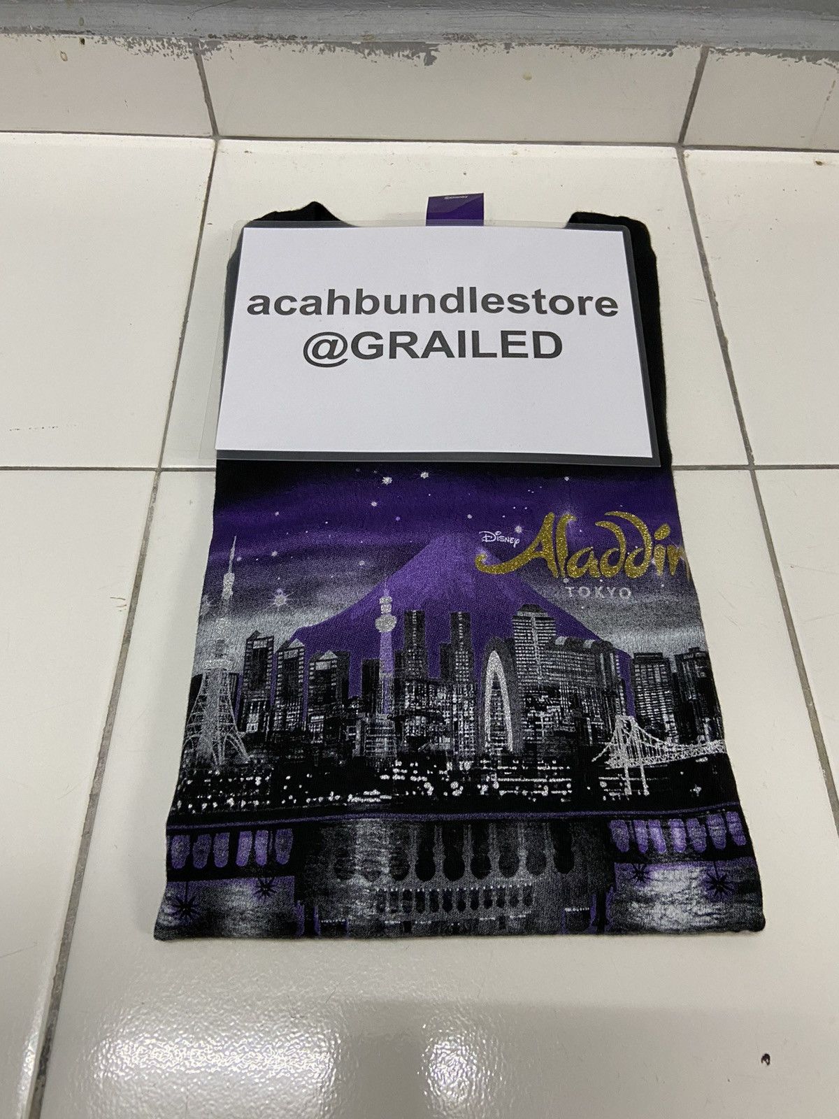 Disney DISNEY ALADDIN TOKYO SHORT SLEEVE TEE SHIRT Size US L / EU 52-54 / 3 - 13 Thumbnail