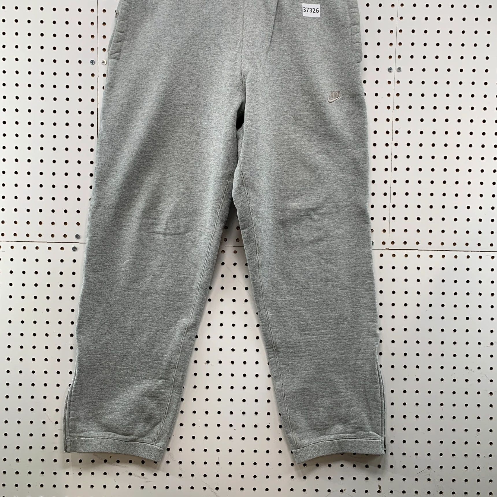 Nike Nike Sweatpants Joggers Mens Size Medium Gray Heavyweight Sample 32x29 Size US 31 - 3 Thumbnail