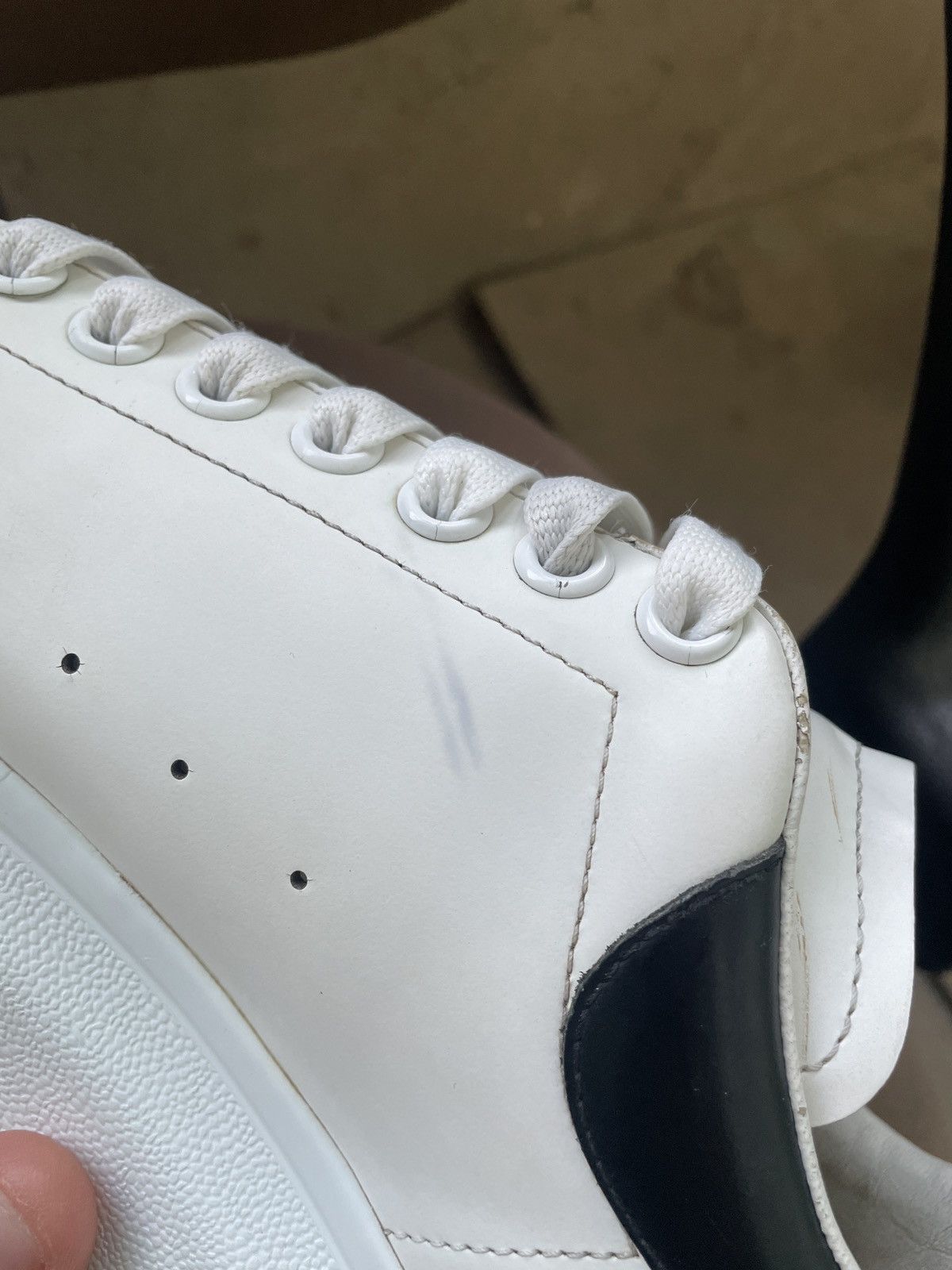 Alexander McQueen Alexander McQueen Oversized low top sneakers black white Size US 7.5 / EU 40-41 - 15 Thumbnail