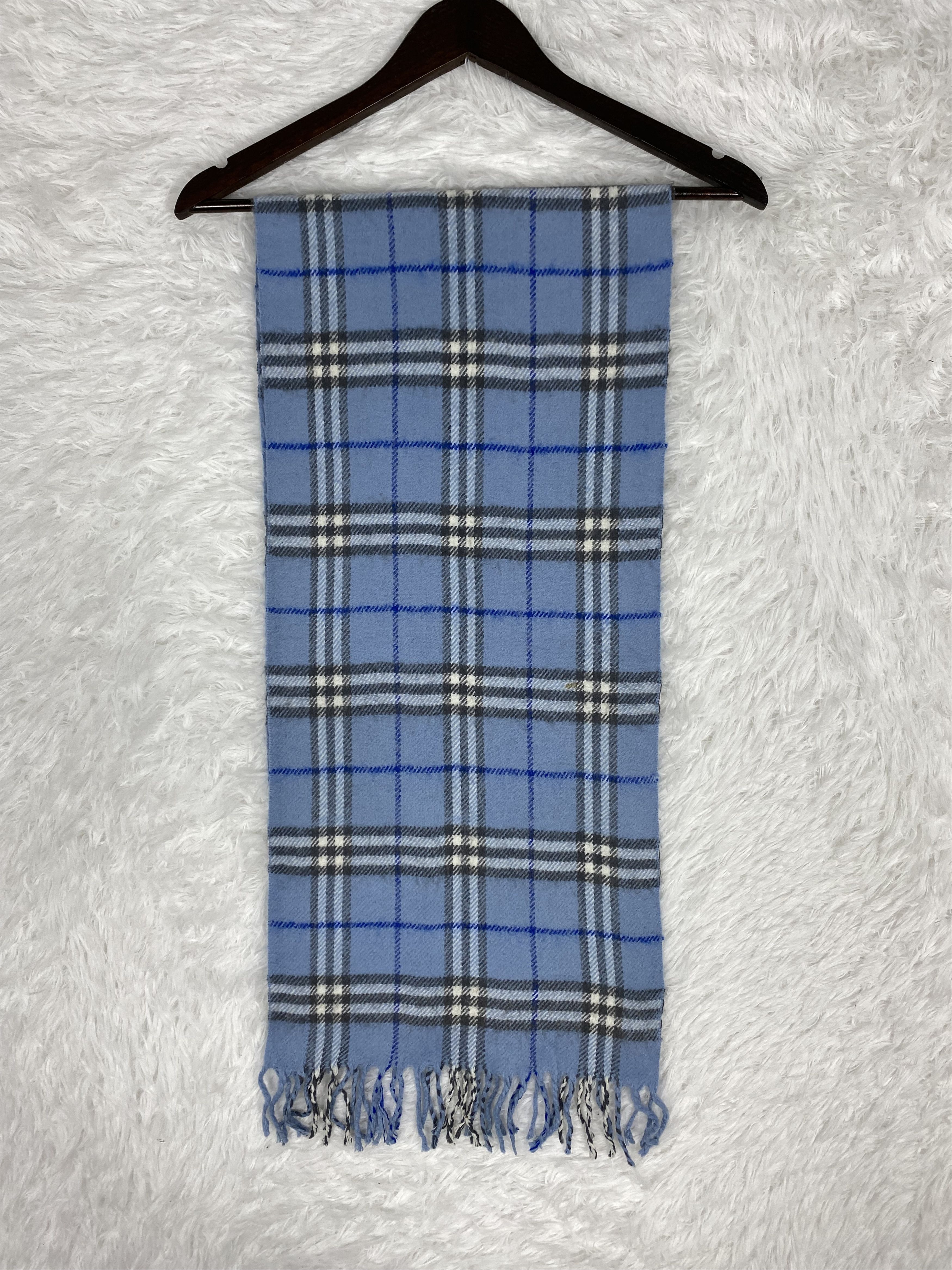Burberry Vintage Burberry Scarf / Muffler Neckwear PM0005 Size ONE SIZE - 7 Thumbnail