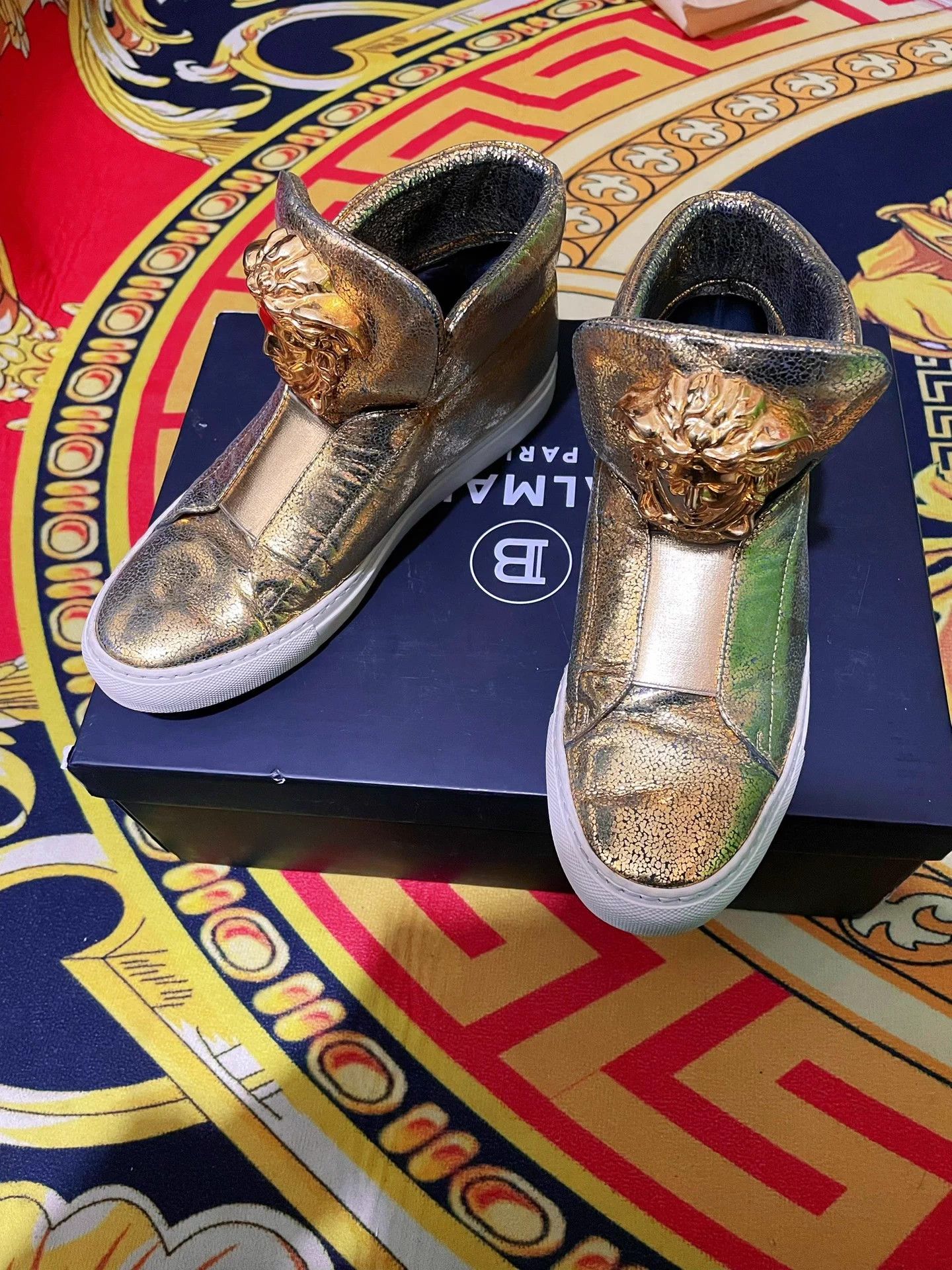 Versace Versace Gold Cracked Kangaroo Leather Hi-Top Sneakers 40 Size US 7 / EU 40 - 1 Thumbnail