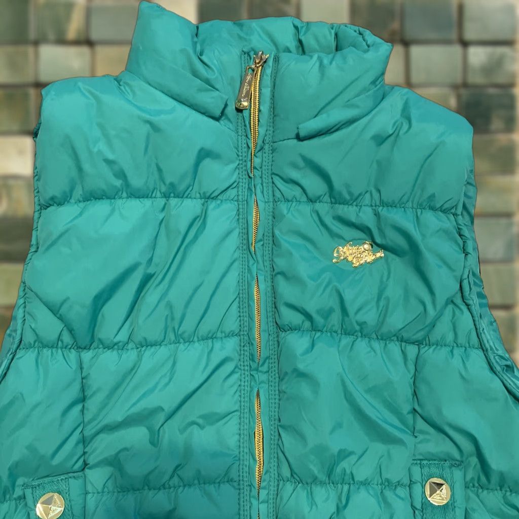 Vintage VINTAGE Apple Bottoms Puffer Vest Green Gold Studded 2XL Women Short Sleeveless Zip Up Y2K Hooded Puffer Jacket Size 40" / US 18 - 1 Thumbnail