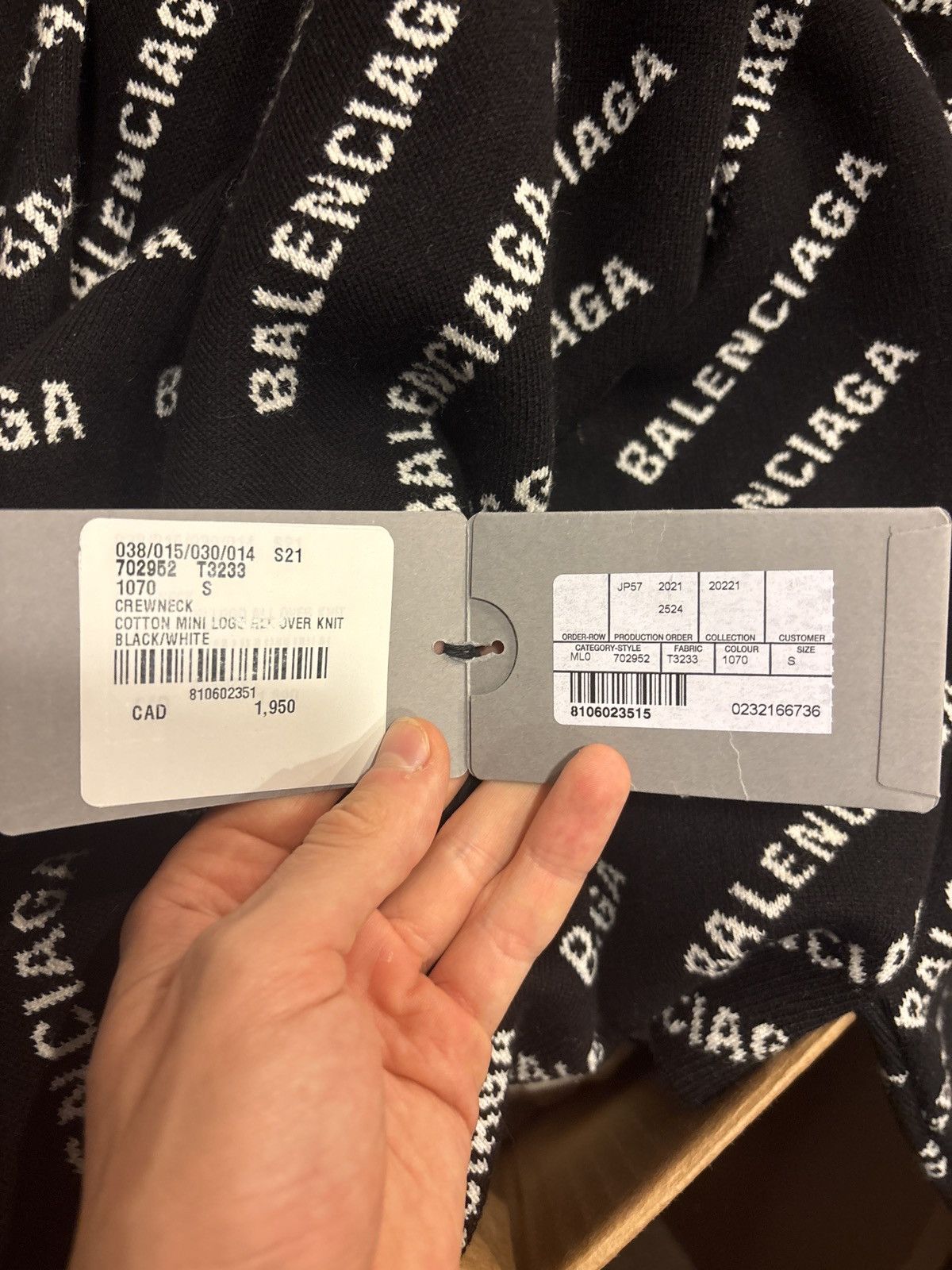 Balenciaga Balenciaga Black & White Wool All Over Sweater Size US XL / EU 56 / 4 - 5 Thumbnail