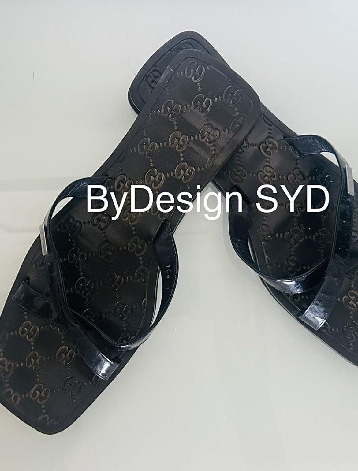 Gucci Gucci GG Monogram Flip Flop Slides w/ Gucci stamped Hardware Size US 9 / IT 39 - 1 Thumbnail