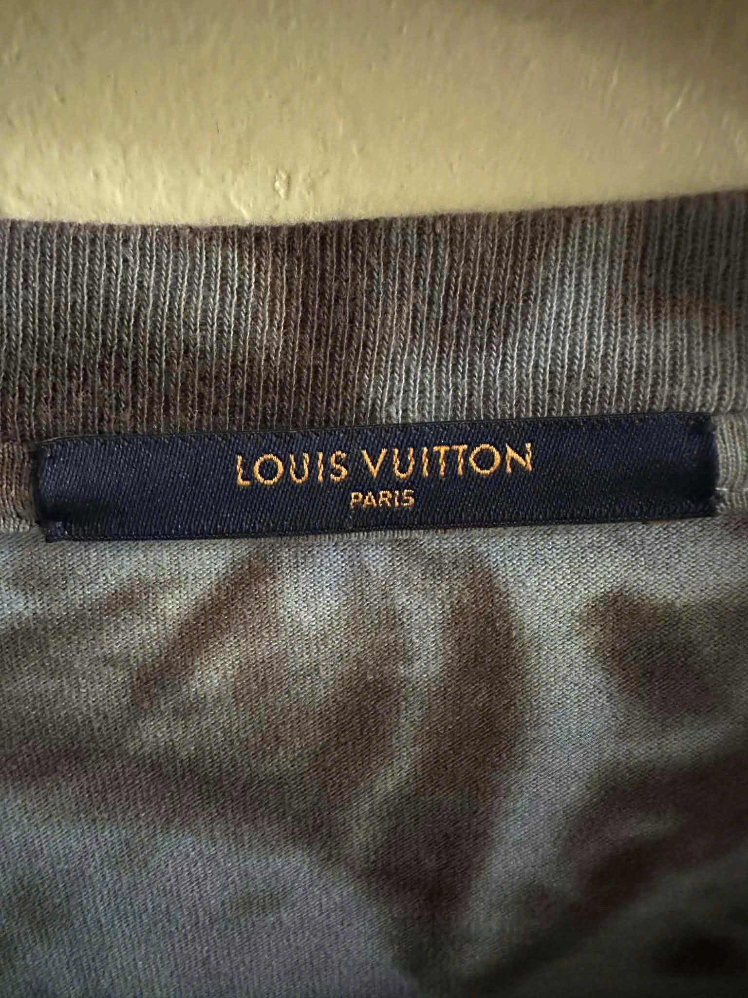 Louis Vuitton LOUIS VUITTON T SHIRT Size US M / EU 48-50 / 2 - 8 Thumbnail