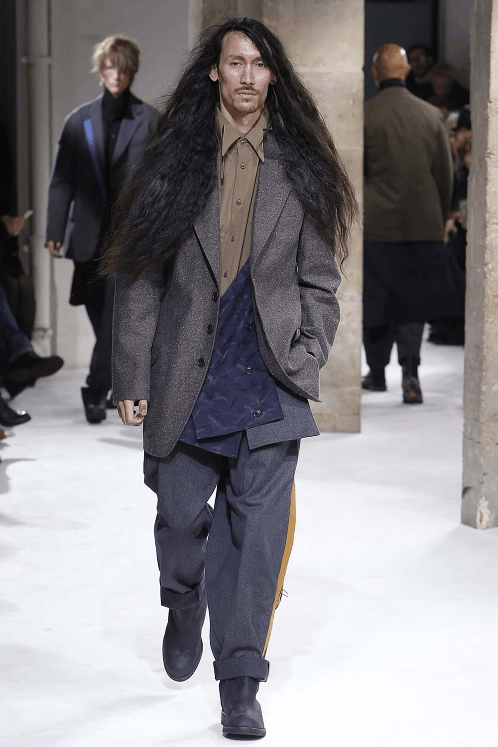 Yohji Yamamoto Yohji Yamamoto Pour Homme AW17 Runway Asymmetry Collar Shirt Size US M / EU 48-50 / 2 - 3 Thumbnail