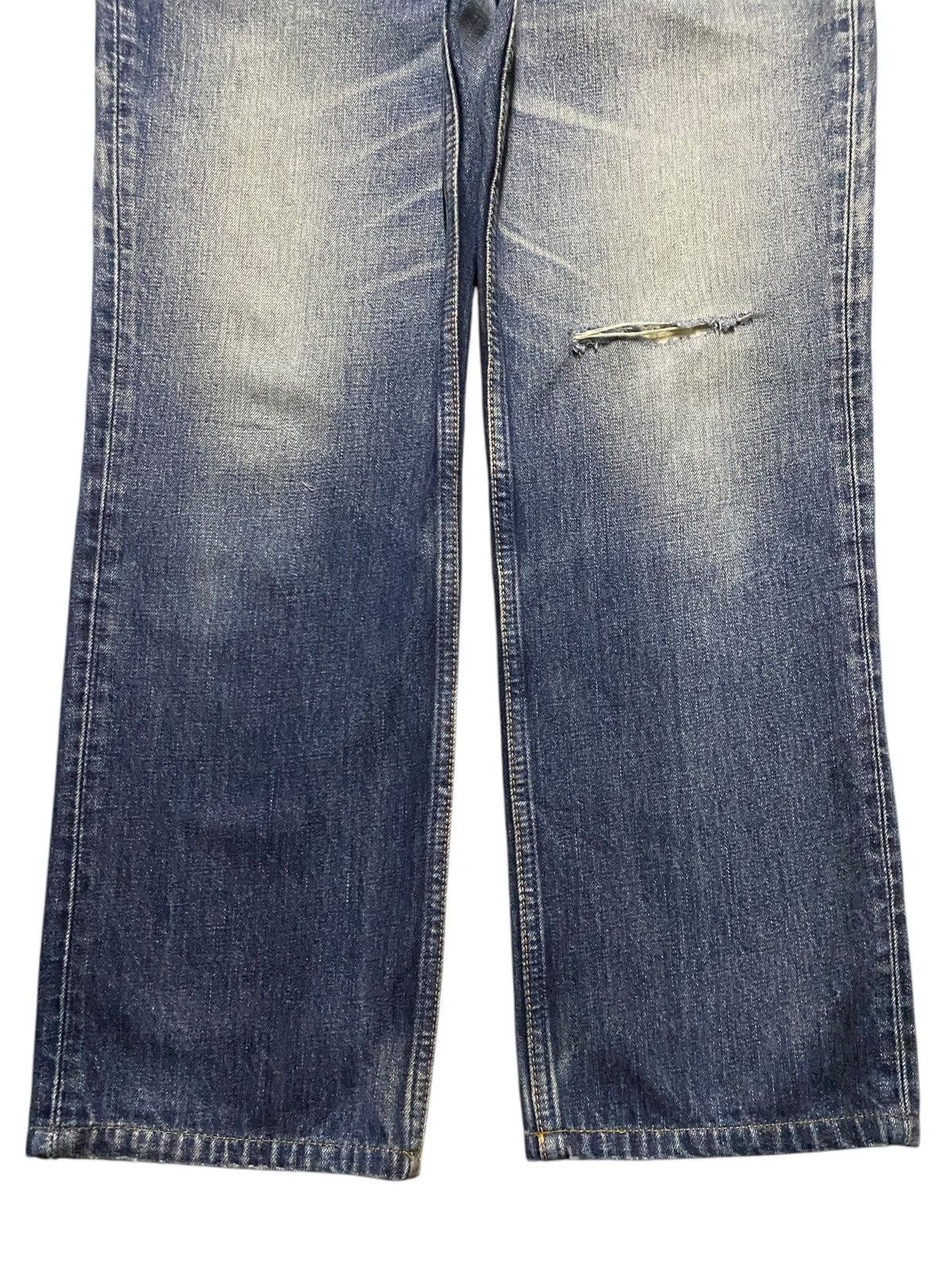 Levi's Vintage Classic Levis 502 Grunge Distressed Loose Jeans Size US 33 - 5 Thumbnail