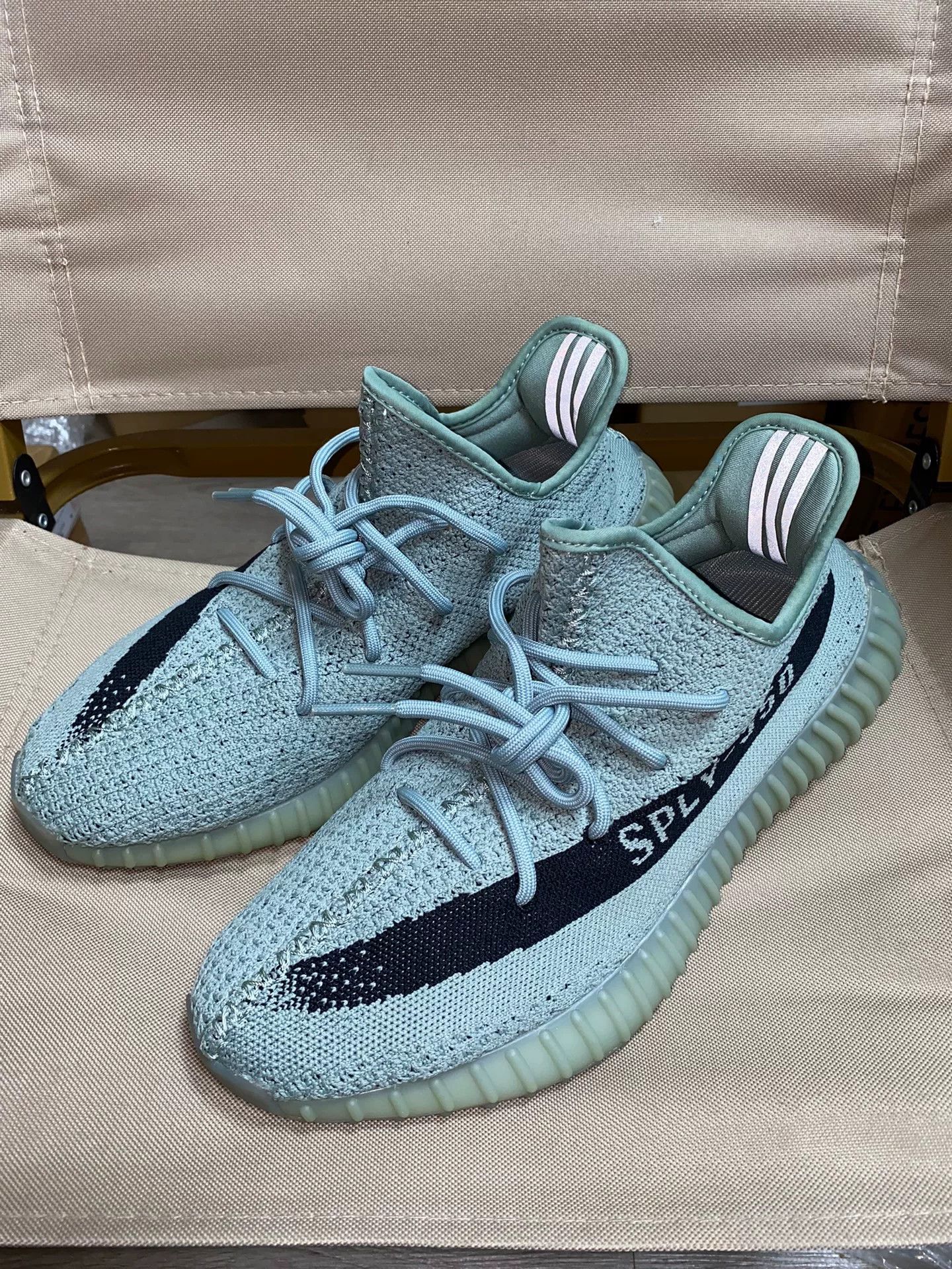 Adidas Adidas YEEZY350 Green Lowtop Sneakers 43 Men Size US 10 / EU 43 - 1 Thumbnail