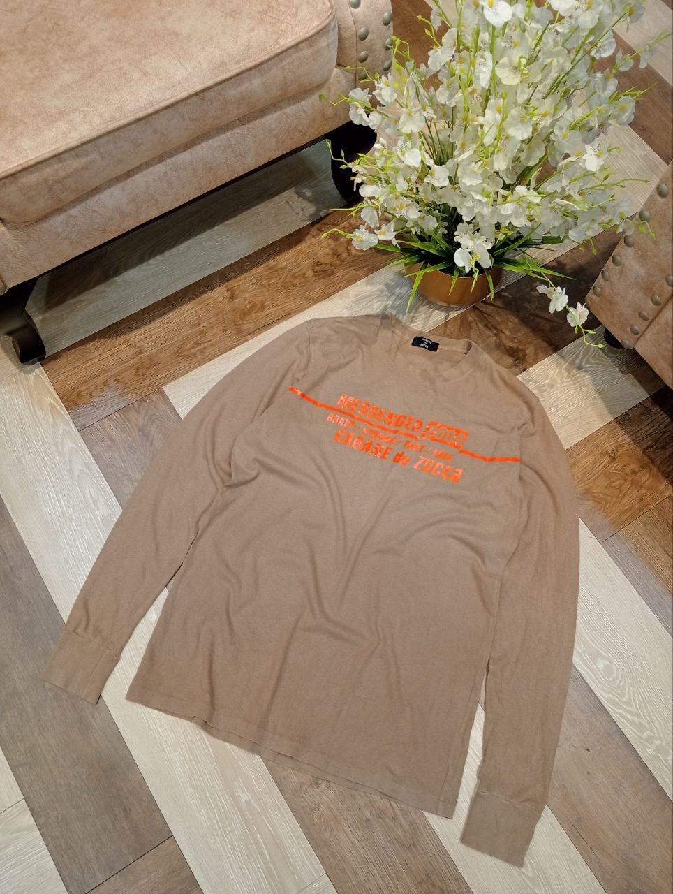 CABANE de ZUCCa CABANE DE ZUCCA ISSEY MIYAKE MESSENGER 2004 VINTAGE TSHIRT Size US M / EU 48-50 / 2 - 3 Thumbnail