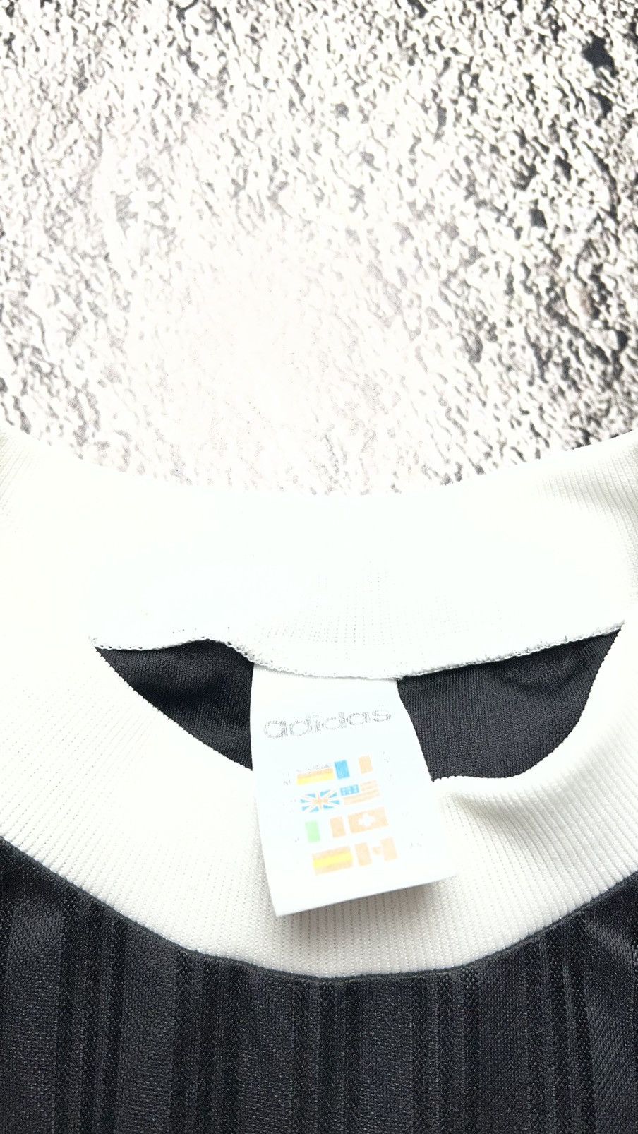 Adidas VTG 80-90’s Adidas three stripes trefoil big logo t shirt Size US M / EU 48-50 / 2 - 6 Thumbnail