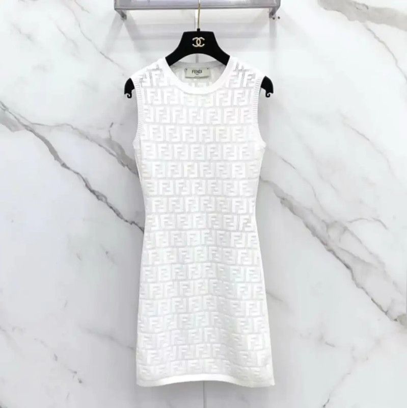 Fendi Fendi Sleeveless White Dress Size S 0089 Size S / US 4 / IT 40 - 1 Thumbnail