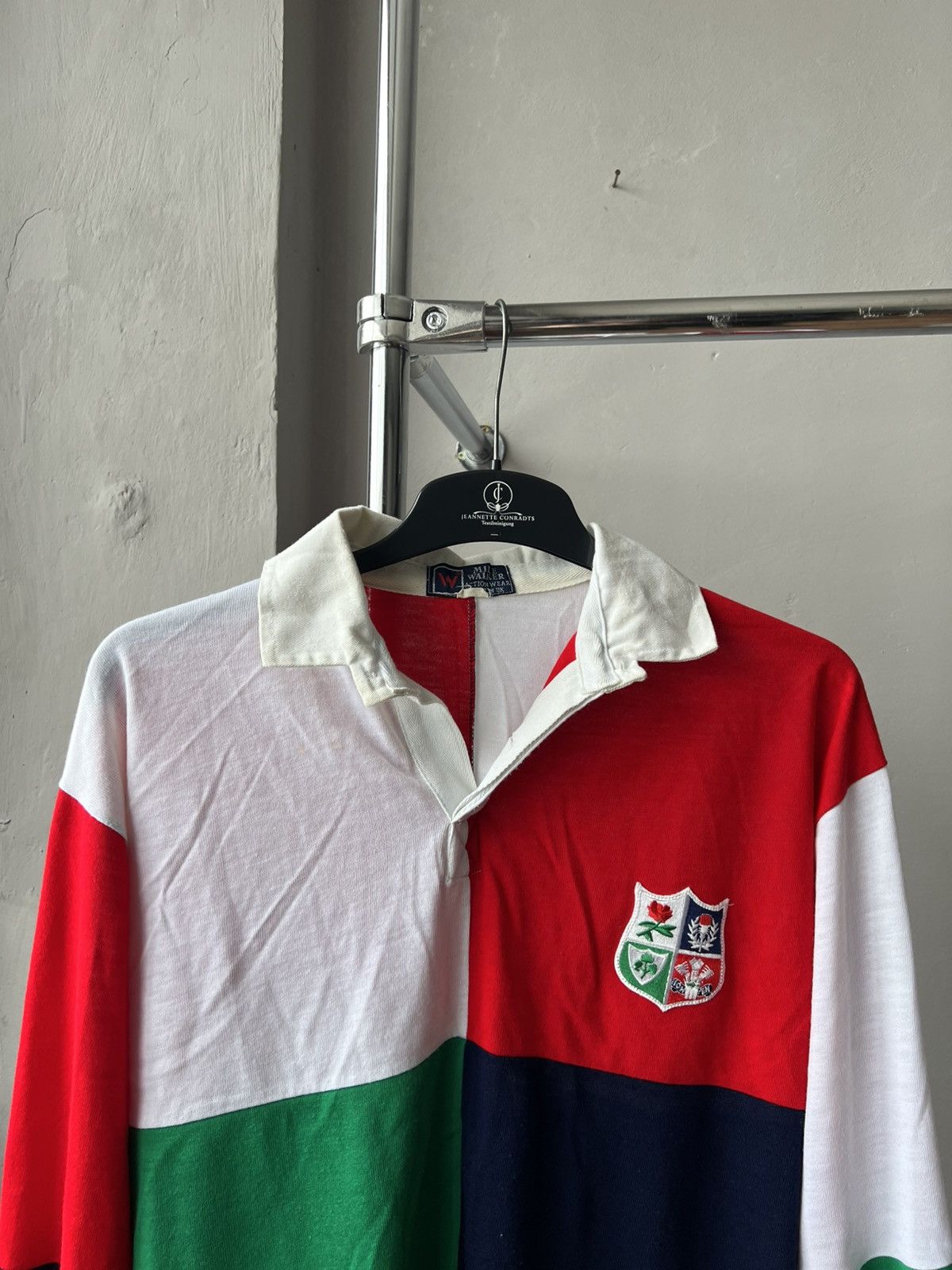 Cotton Traders 1960/70 BRITISH & IRISH LIONS HOME MIKE WALKER RUGBY SHIRT M Size US M / EU 48-50 / 2 - 4 Thumbnail