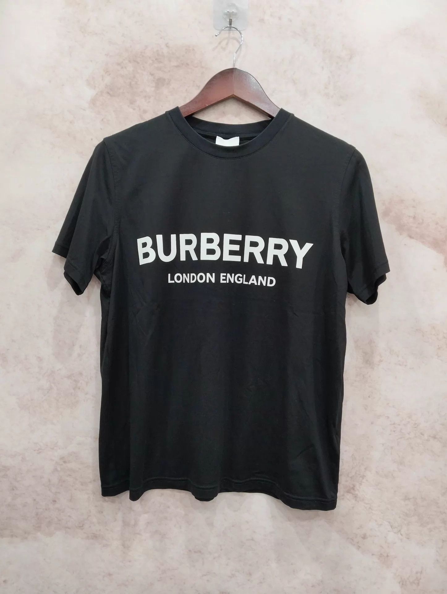Burberry Burberry Chest Logo Black Short Sleeve L Size L / US 10 / IT 46 - 1 Thumbnail