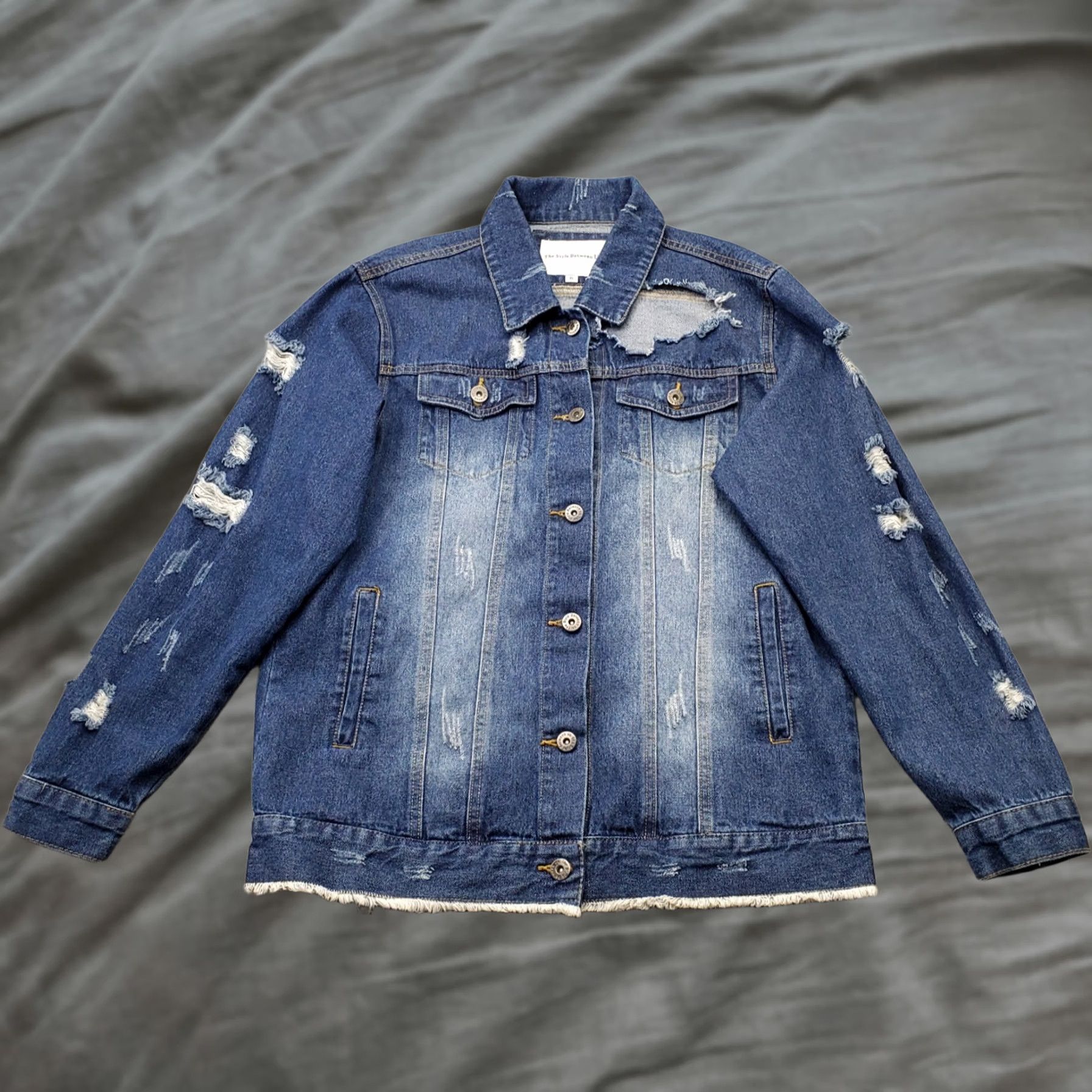 Denime The Style Between Us Denim Trucker Jacket Women XL Blue Distressed Button Front Size XL / US 12-14 / IT 48-50 - 1 Thumbnail
