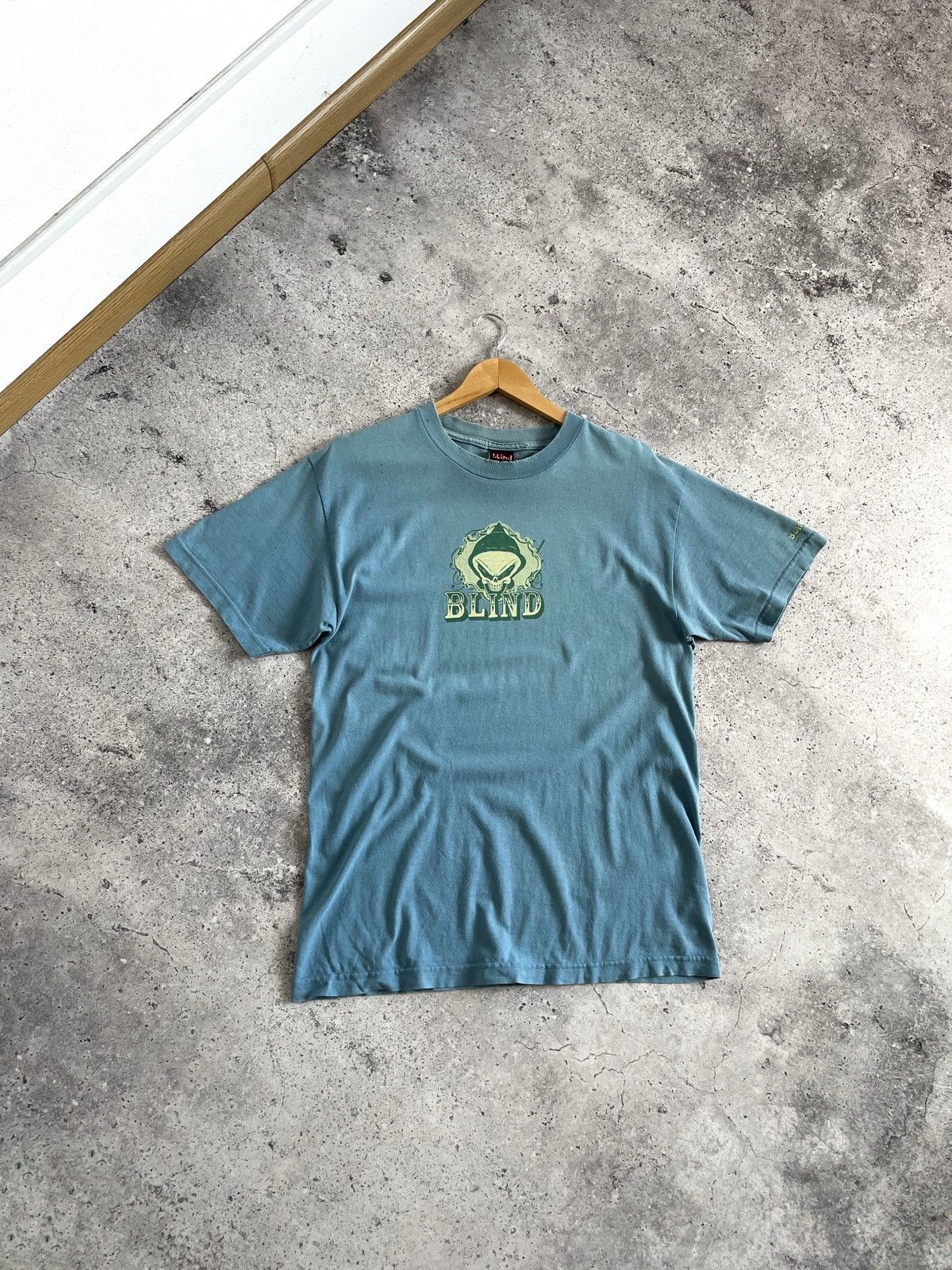 Hook-Ups Vintage 2000s Y2K Blind Skateboard T-shirt Size US M / EU 48-50 / 2 - 1 Thumbnail