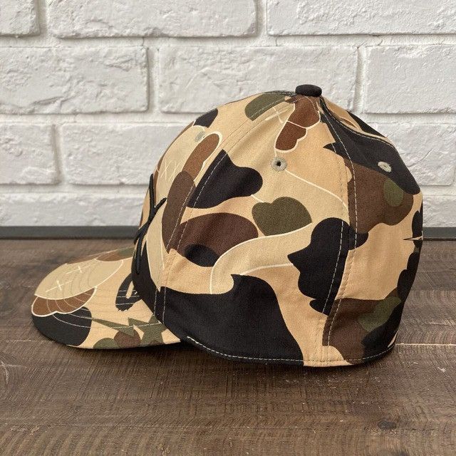 Bape × Kaws BAPE × KAWS BENDY 1st Camo Yellow Hat Cap a bathing ape NIGO Size ONE SIZE - 6 Thumbnail
