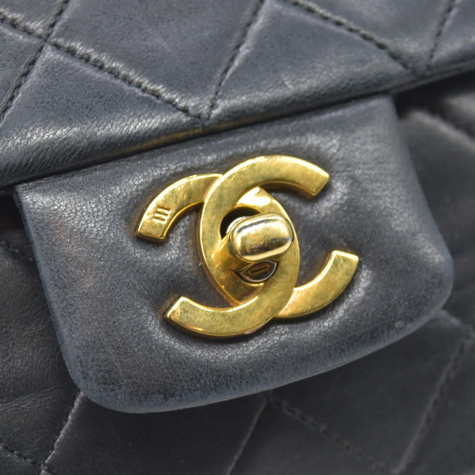 Chanel Chanel 1990-1991 Vintage Jumbo Single Flap Bag - 24K Gold Size ONE SIZE - 10 Thumbnail