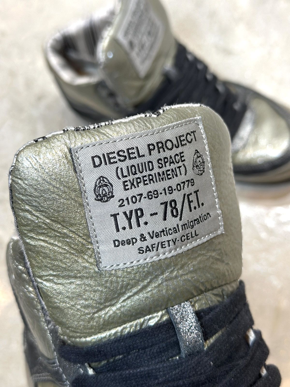 Diesel (SS08) DEEP HI TOP Size US 8.5 / EU 41-42 - 12 Thumbnail